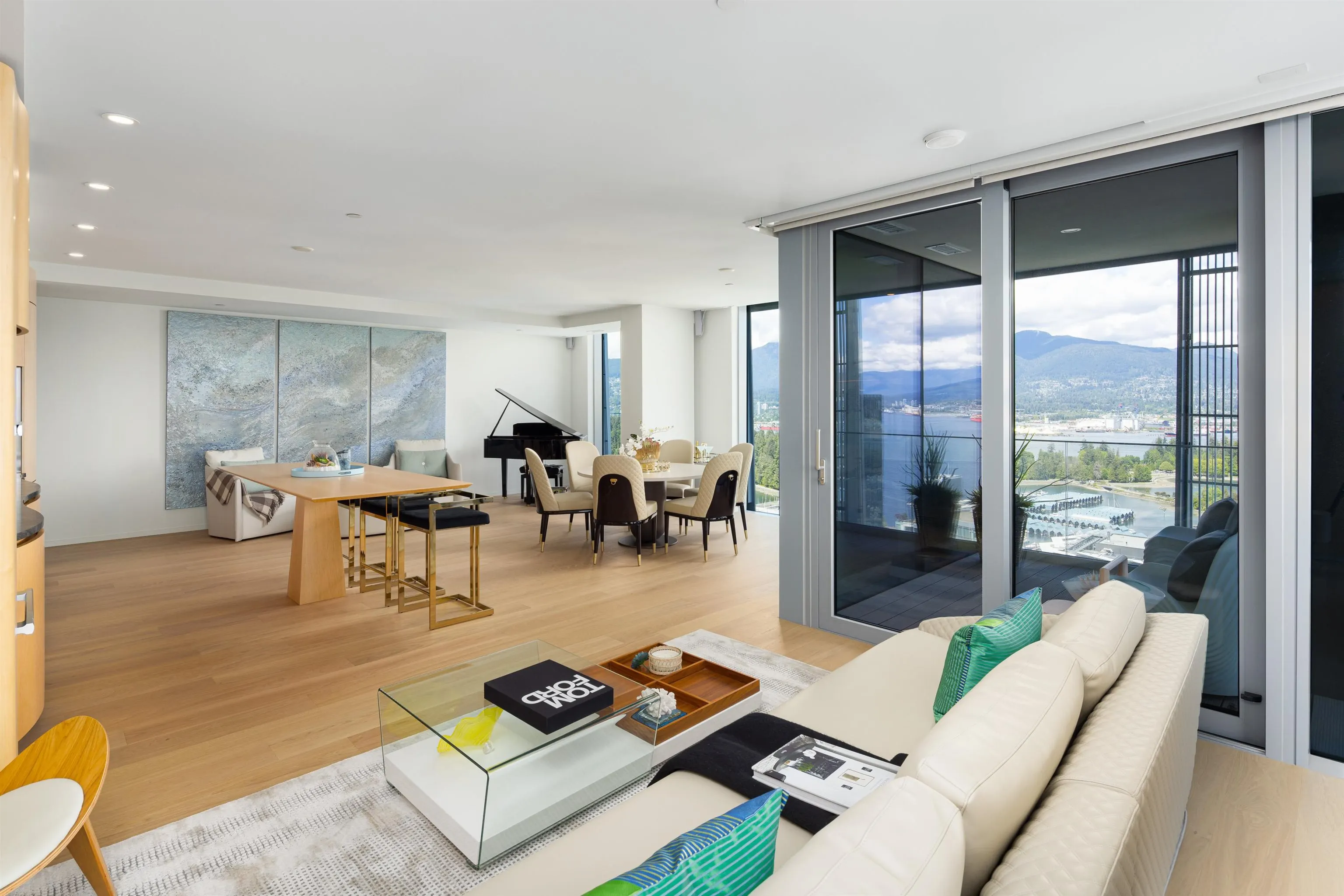 3403 1568 Alberni Street