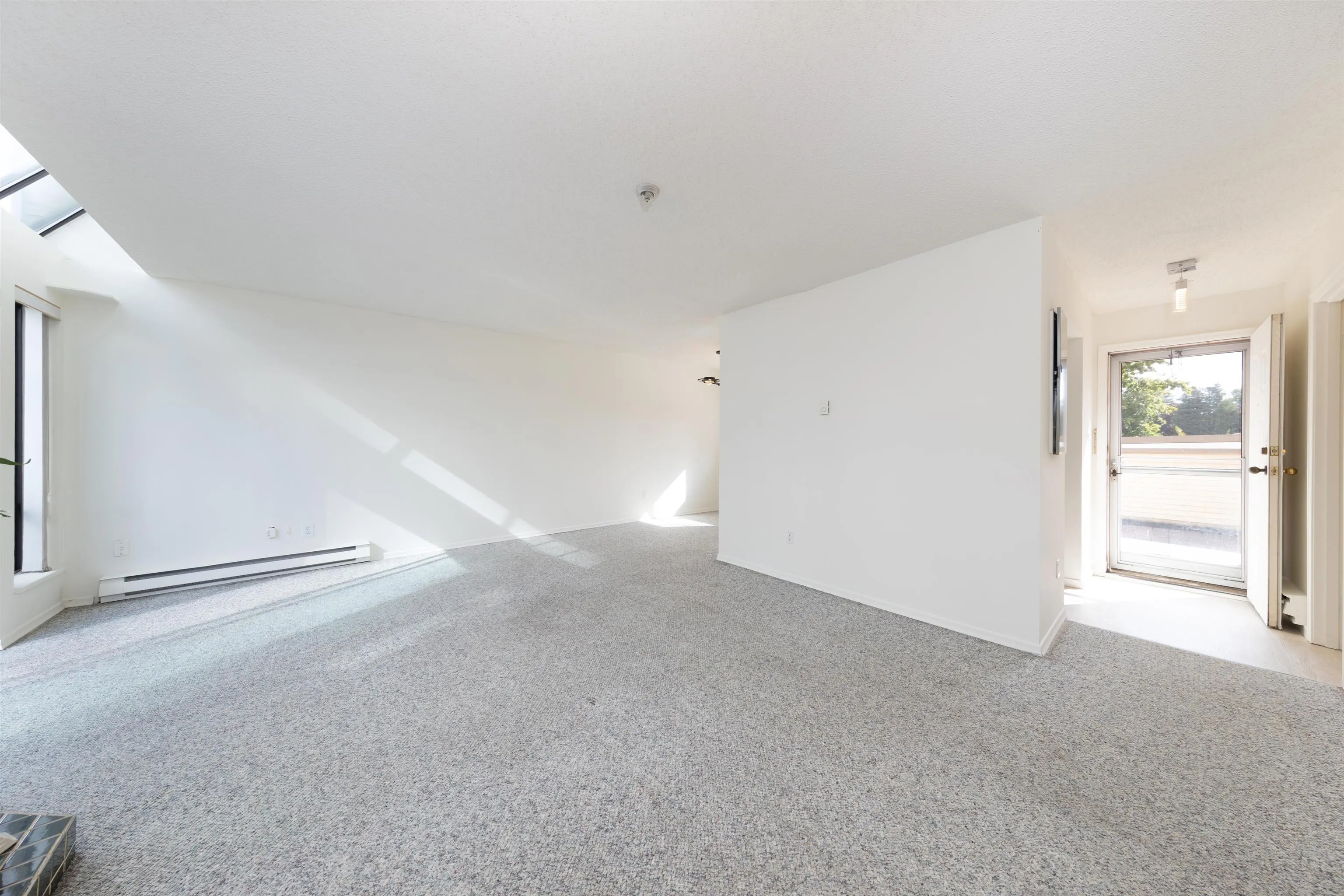 109 6460 Cassie Avenue