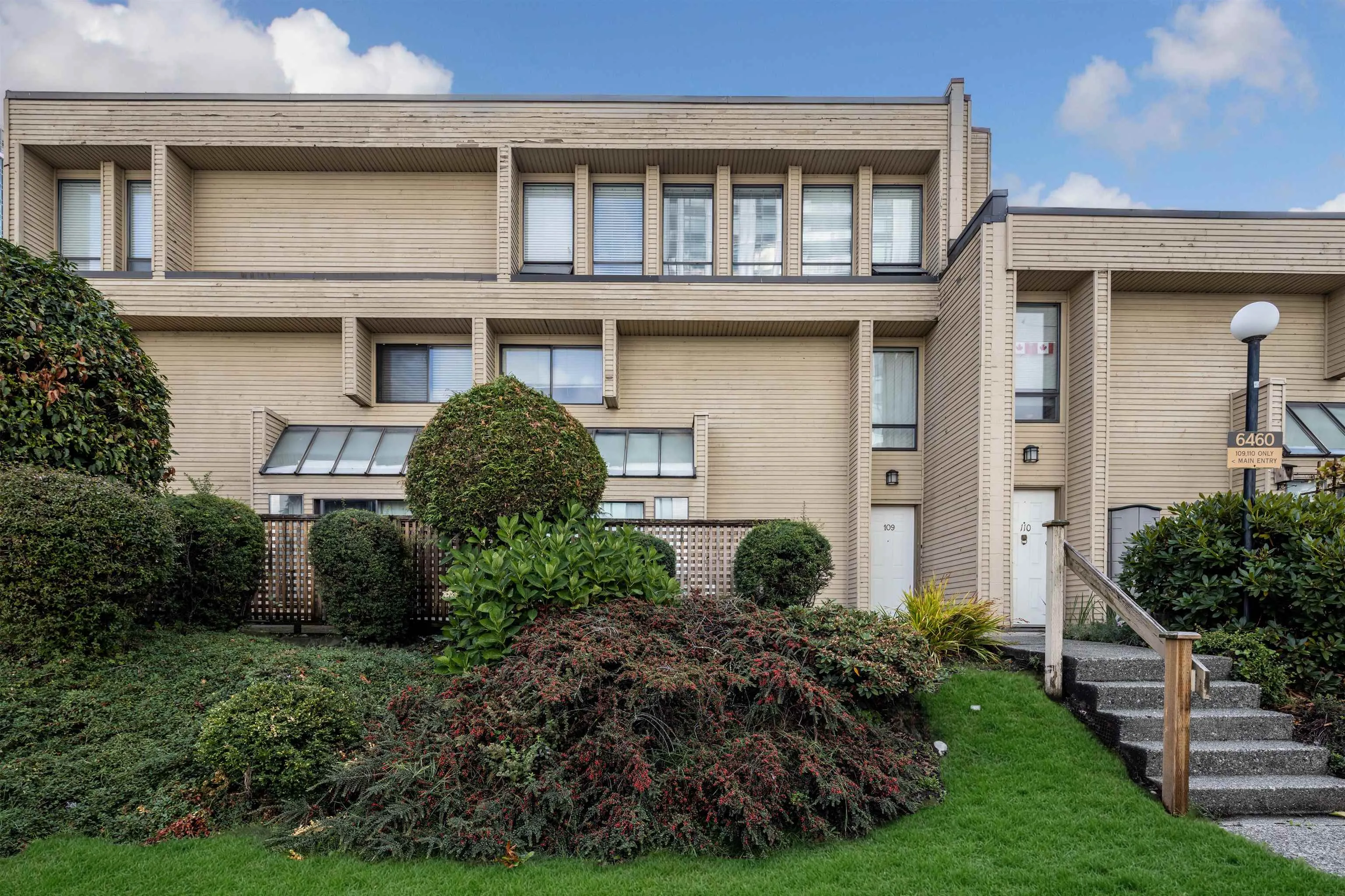 109 6460 Cassie Avenue