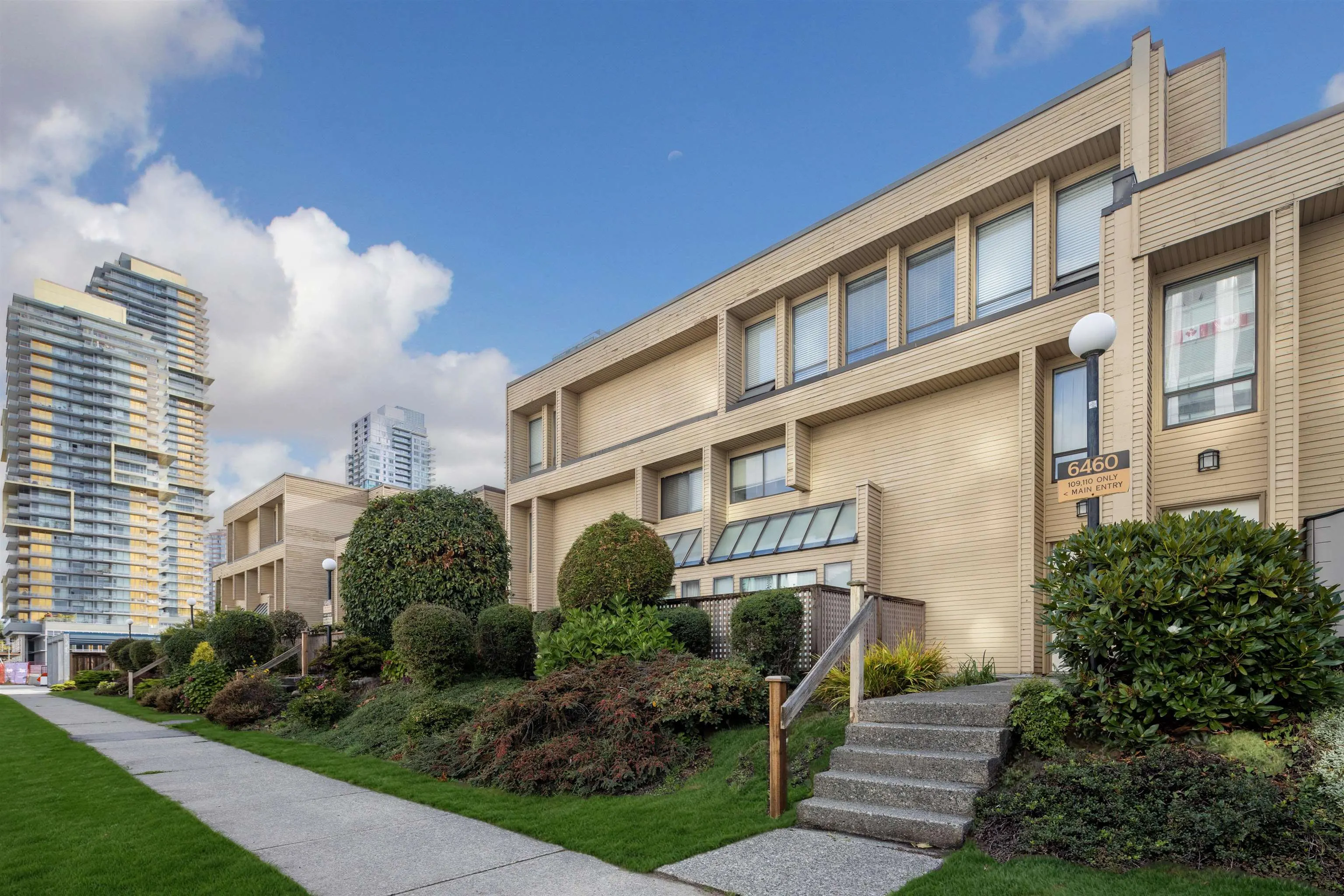 109 6460 Cassie Avenue