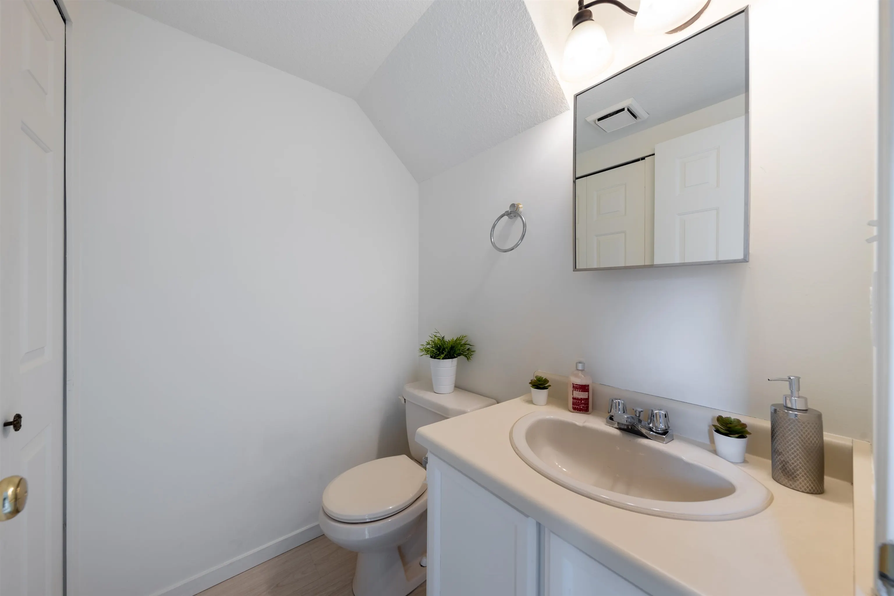 109 6460 Cassie Avenue