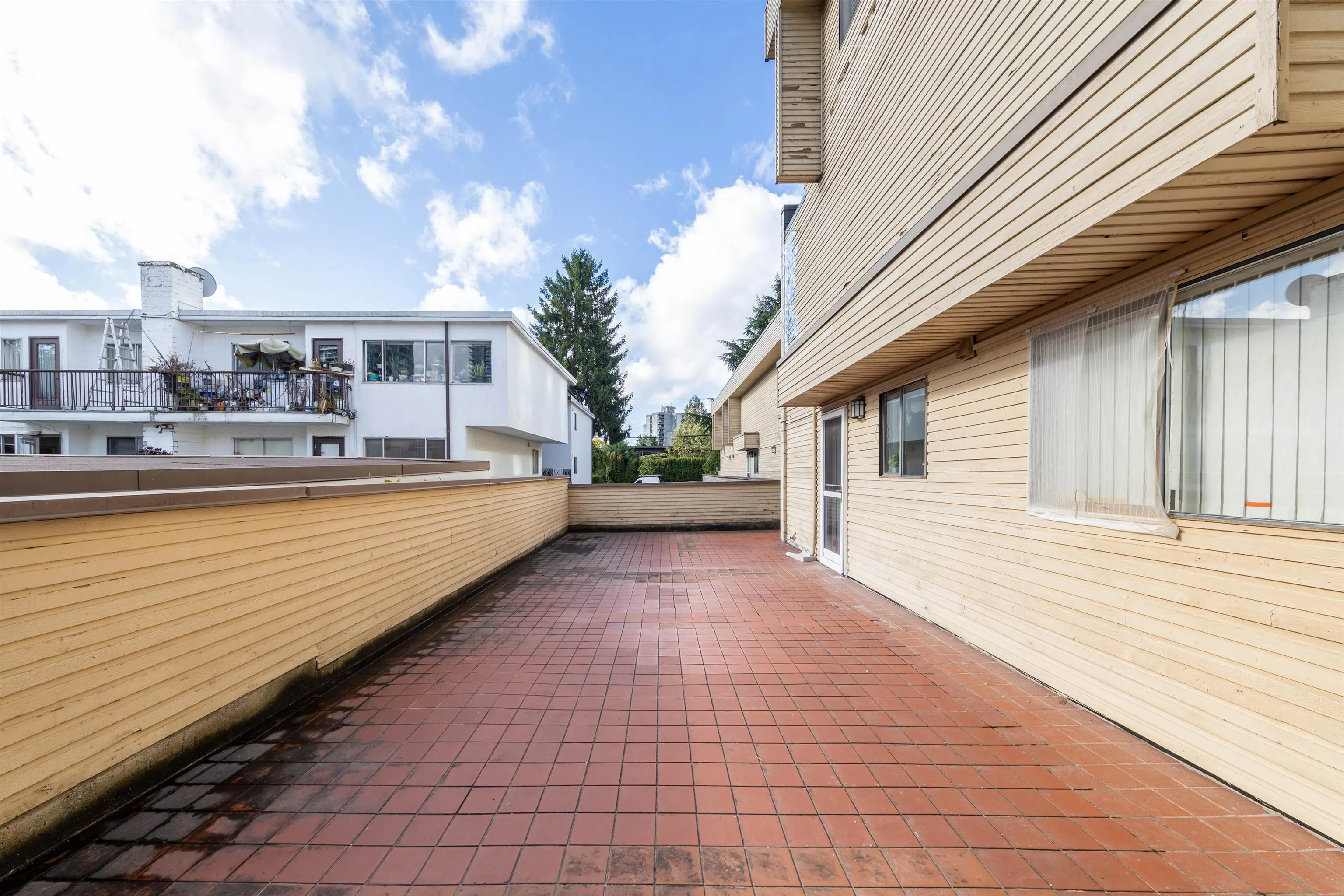 109 6460 Cassie Avenue