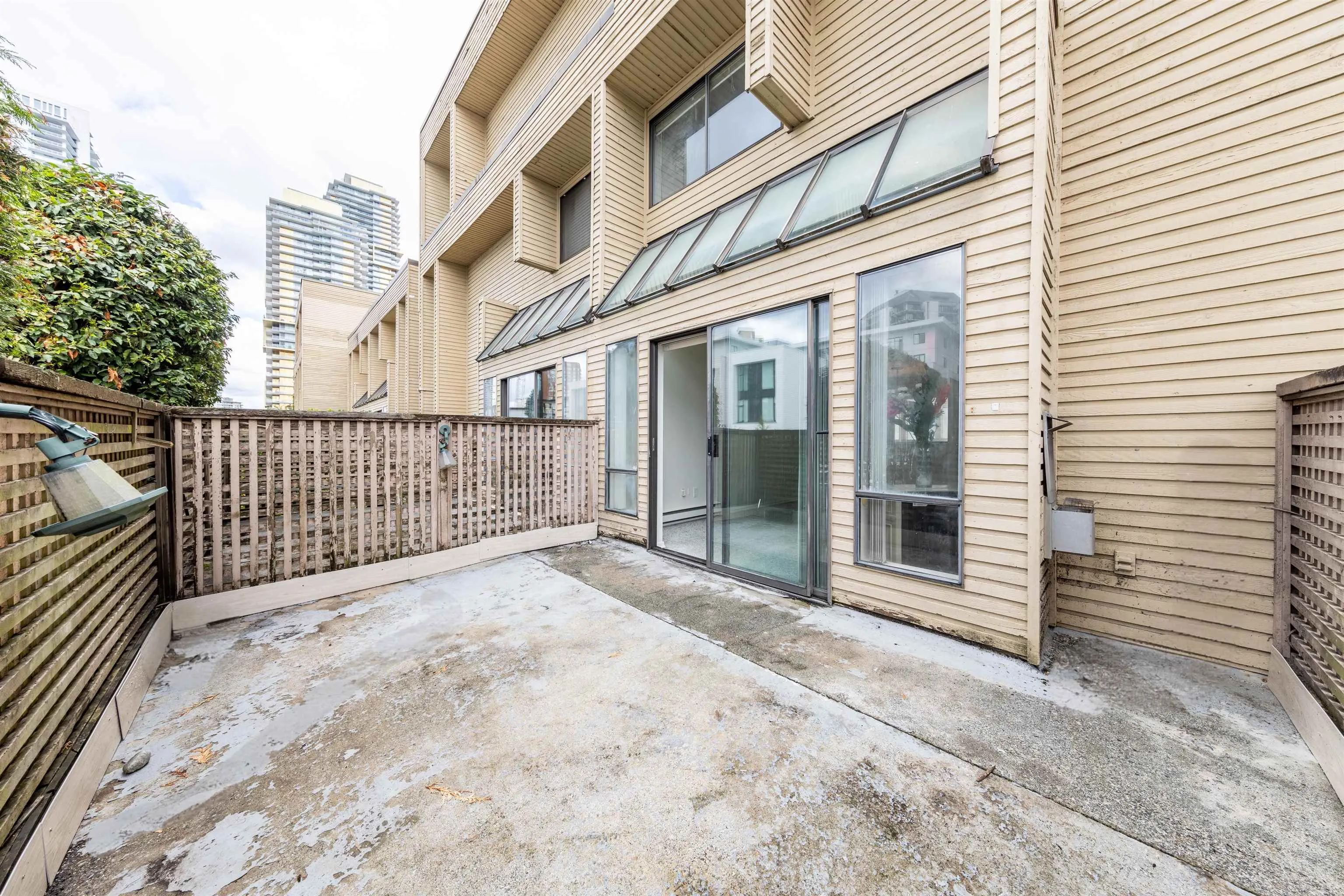 109 6460 Cassie Avenue