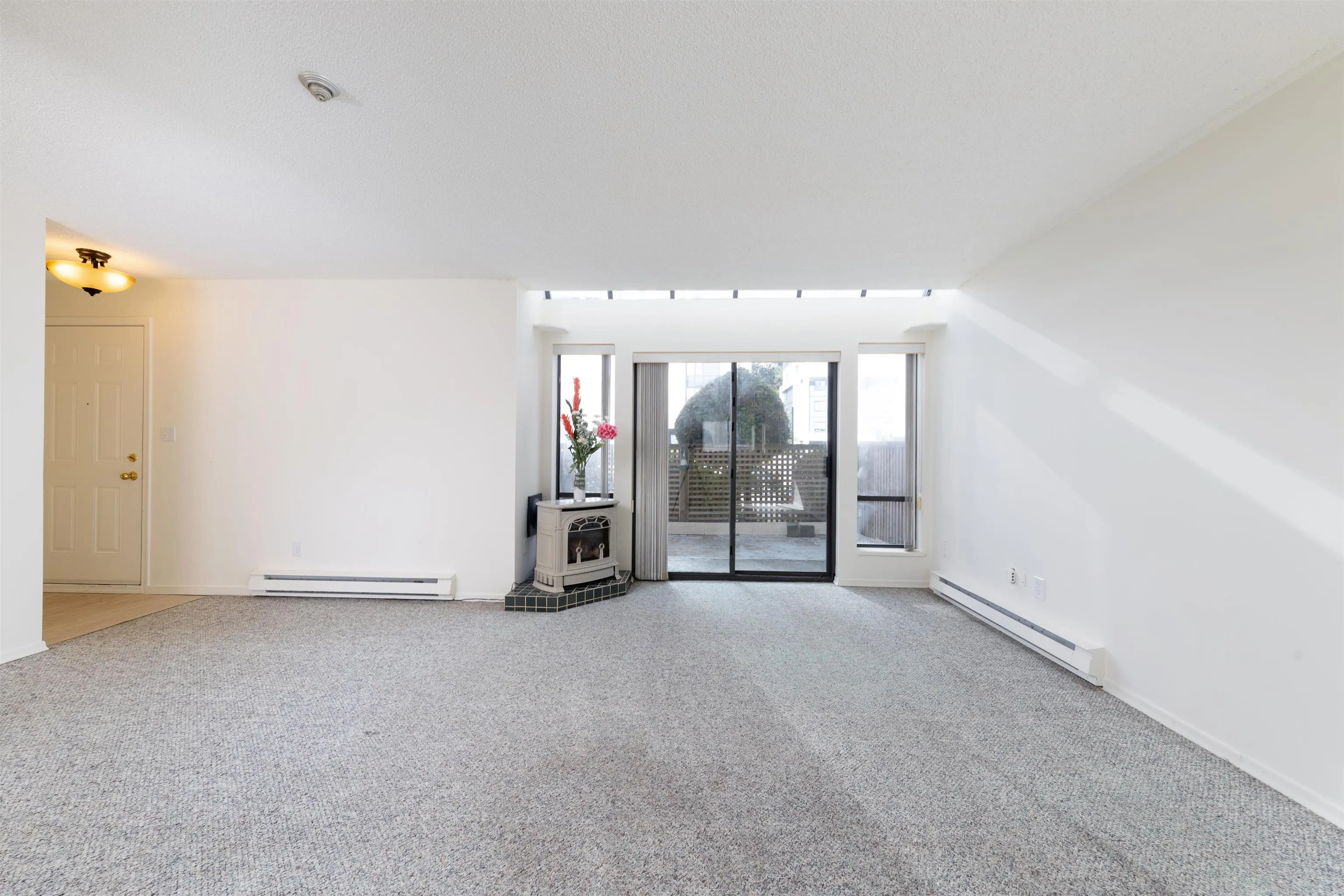 109 6460 Cassie Avenue