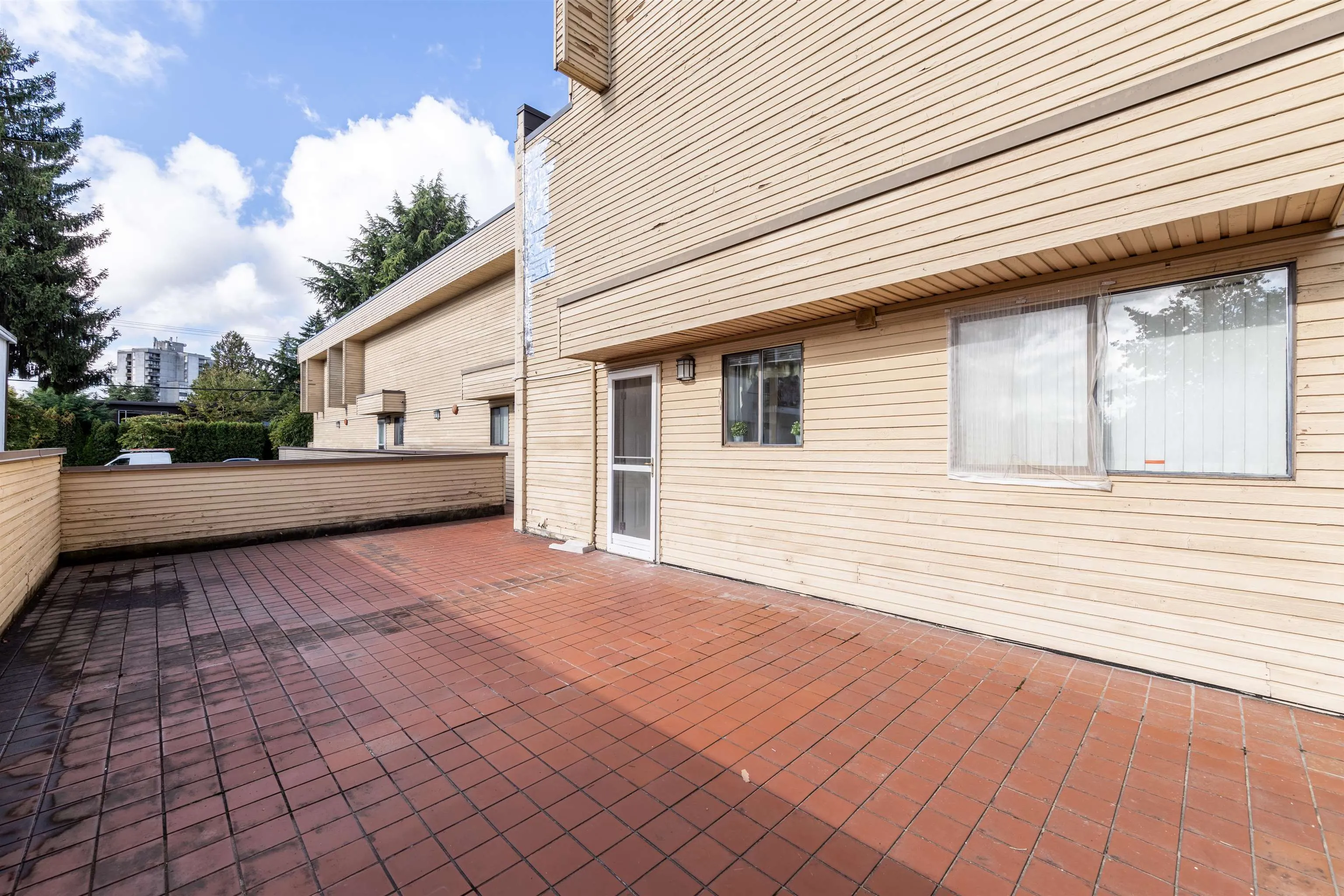 109 6460 Cassie Avenue