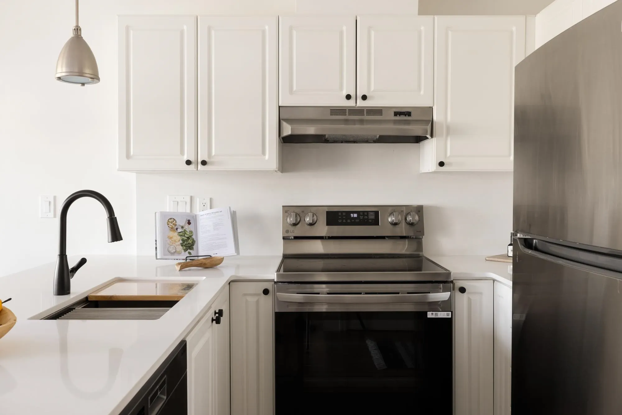 303 788 E 8th Avenue