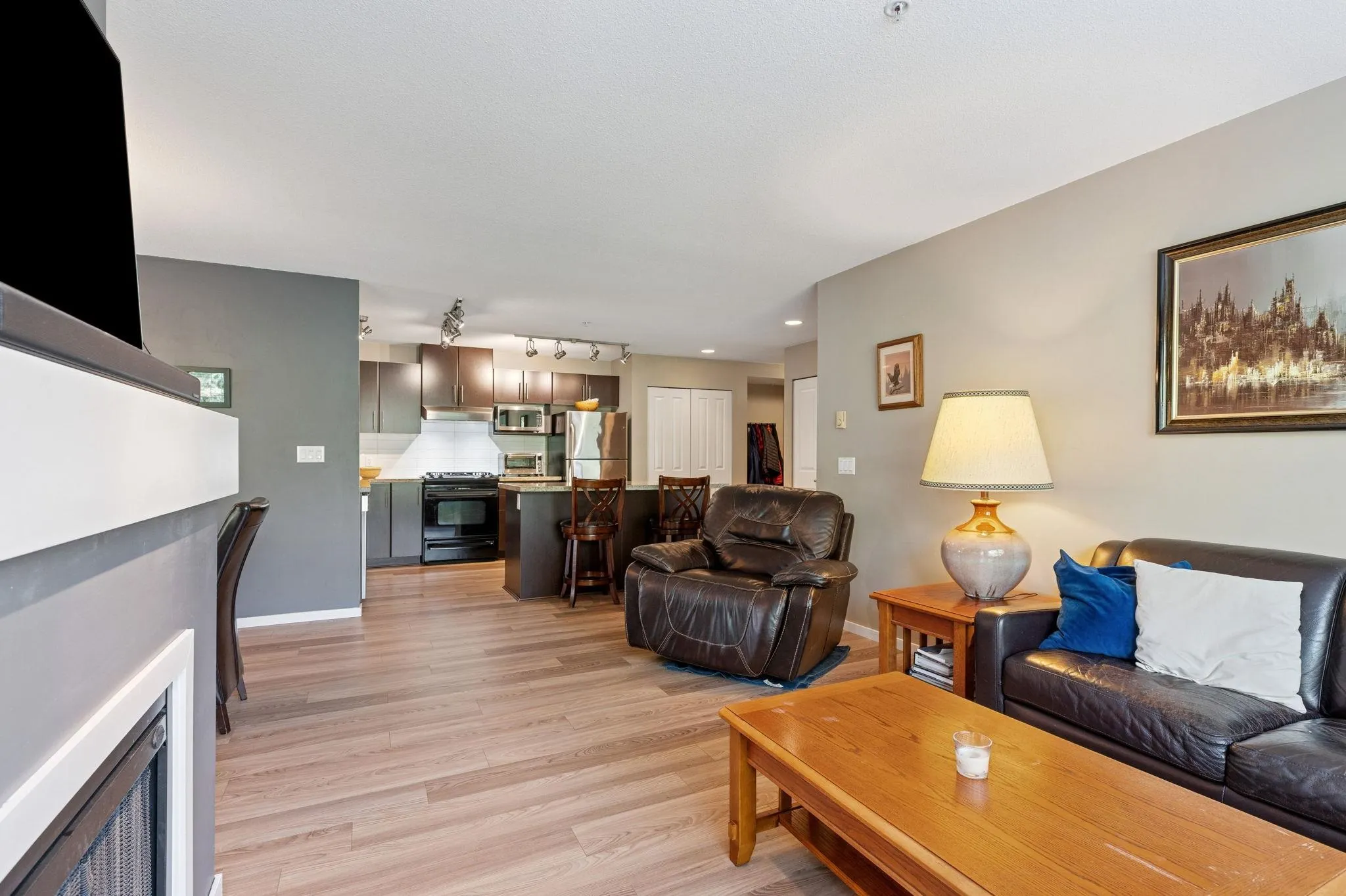 212 600 Klahanie Drive