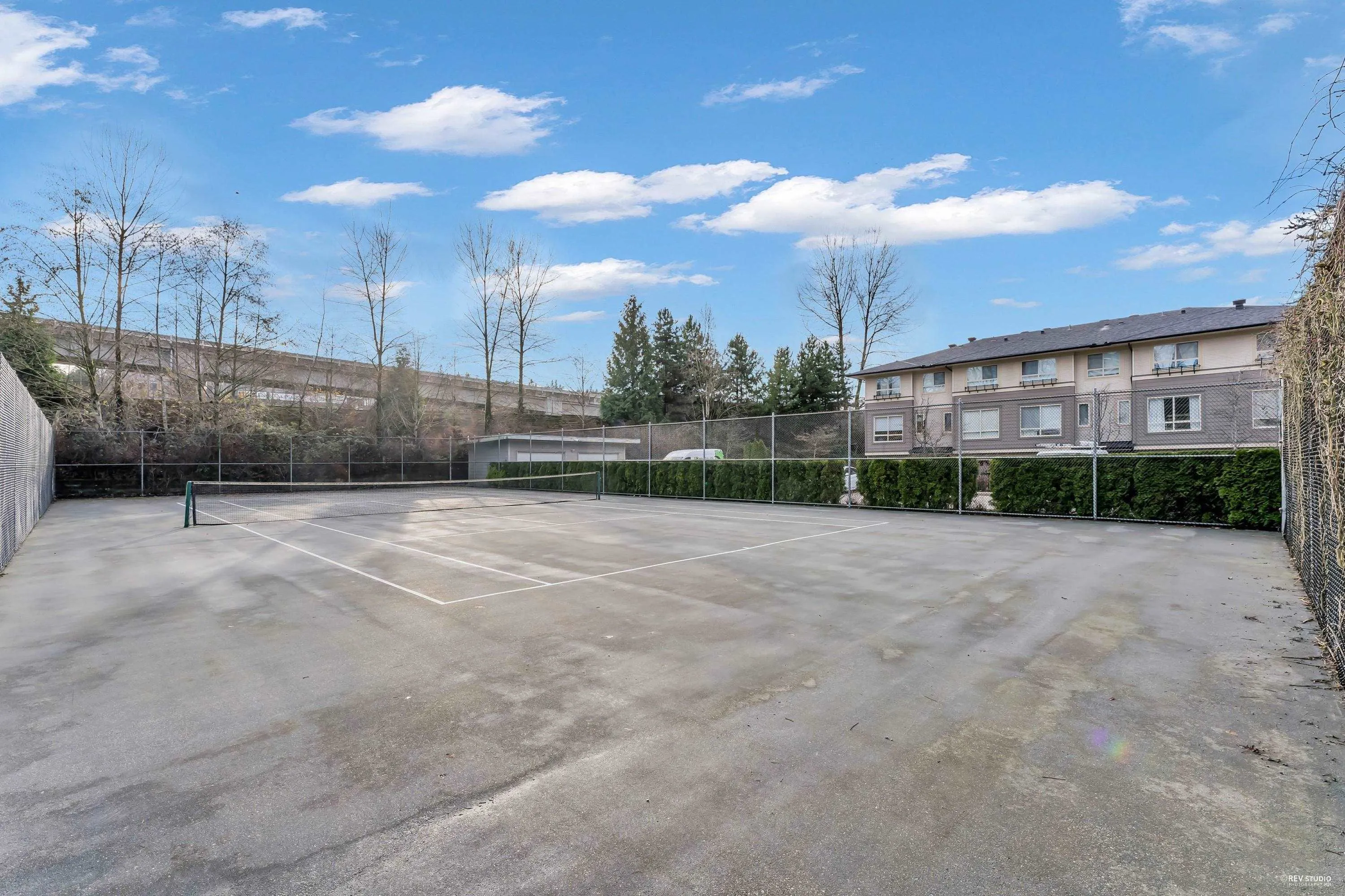 212 600 Klahanie Drive
