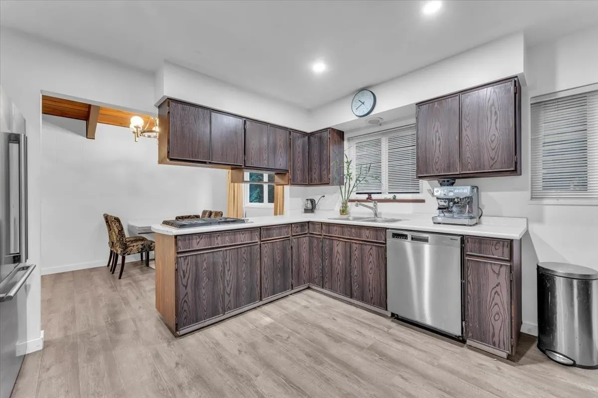 1707 Dempsey Road