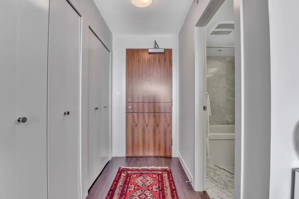 2809 13750 100 Avenue