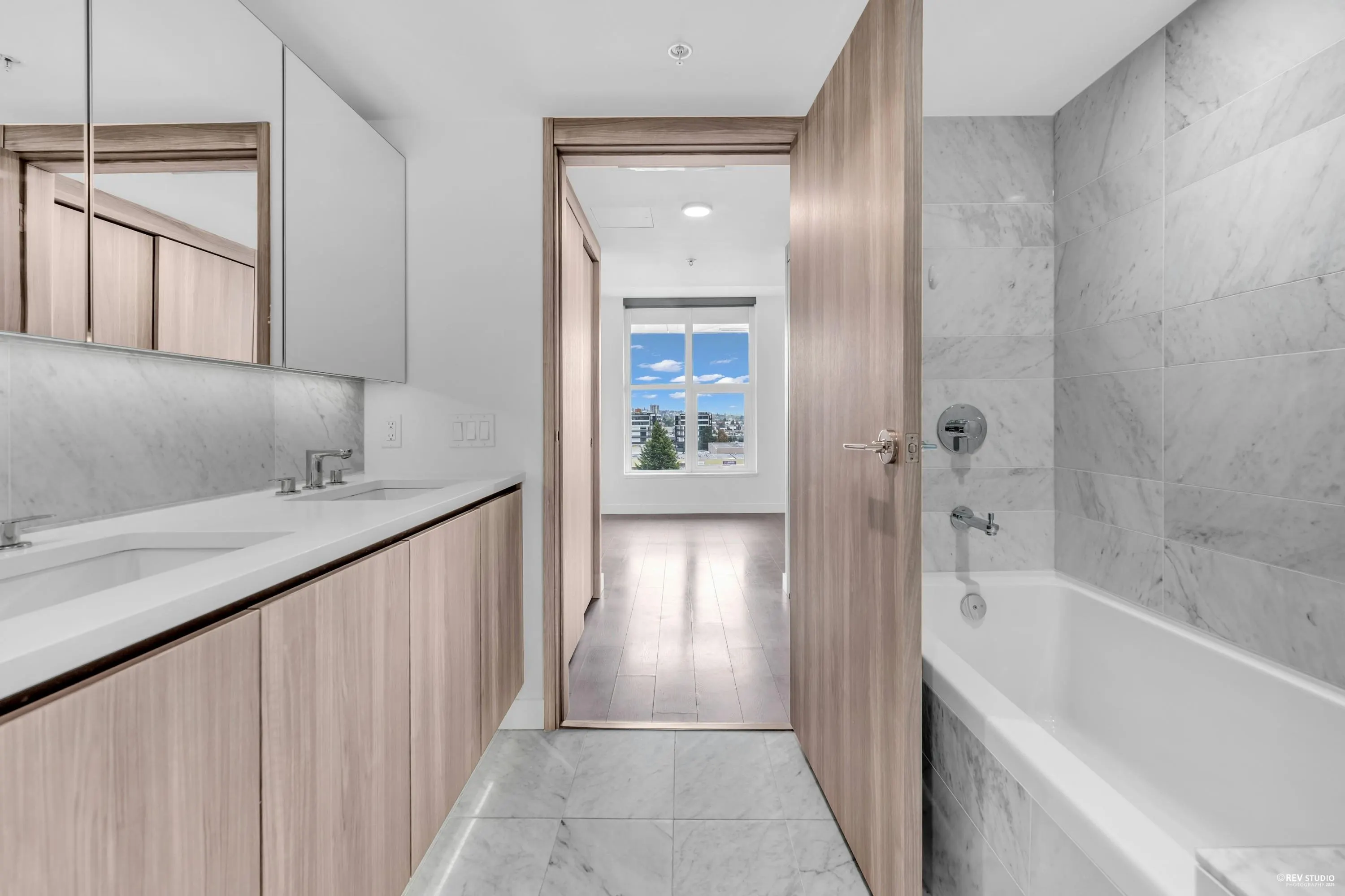 901 455 SW Marine Drive