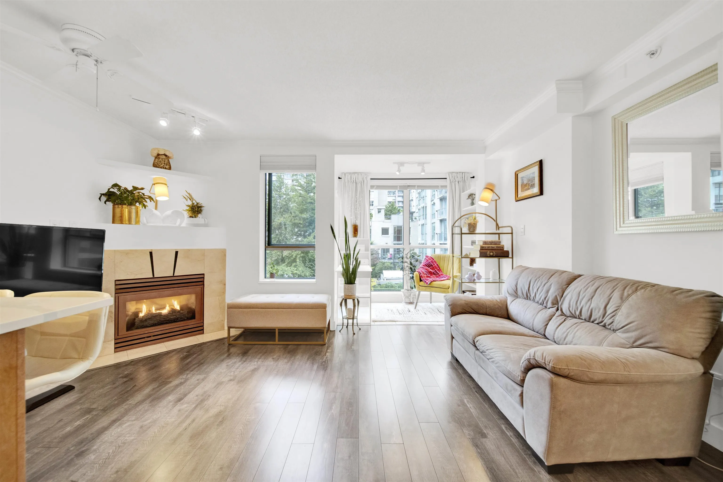 510 939 Homer Street