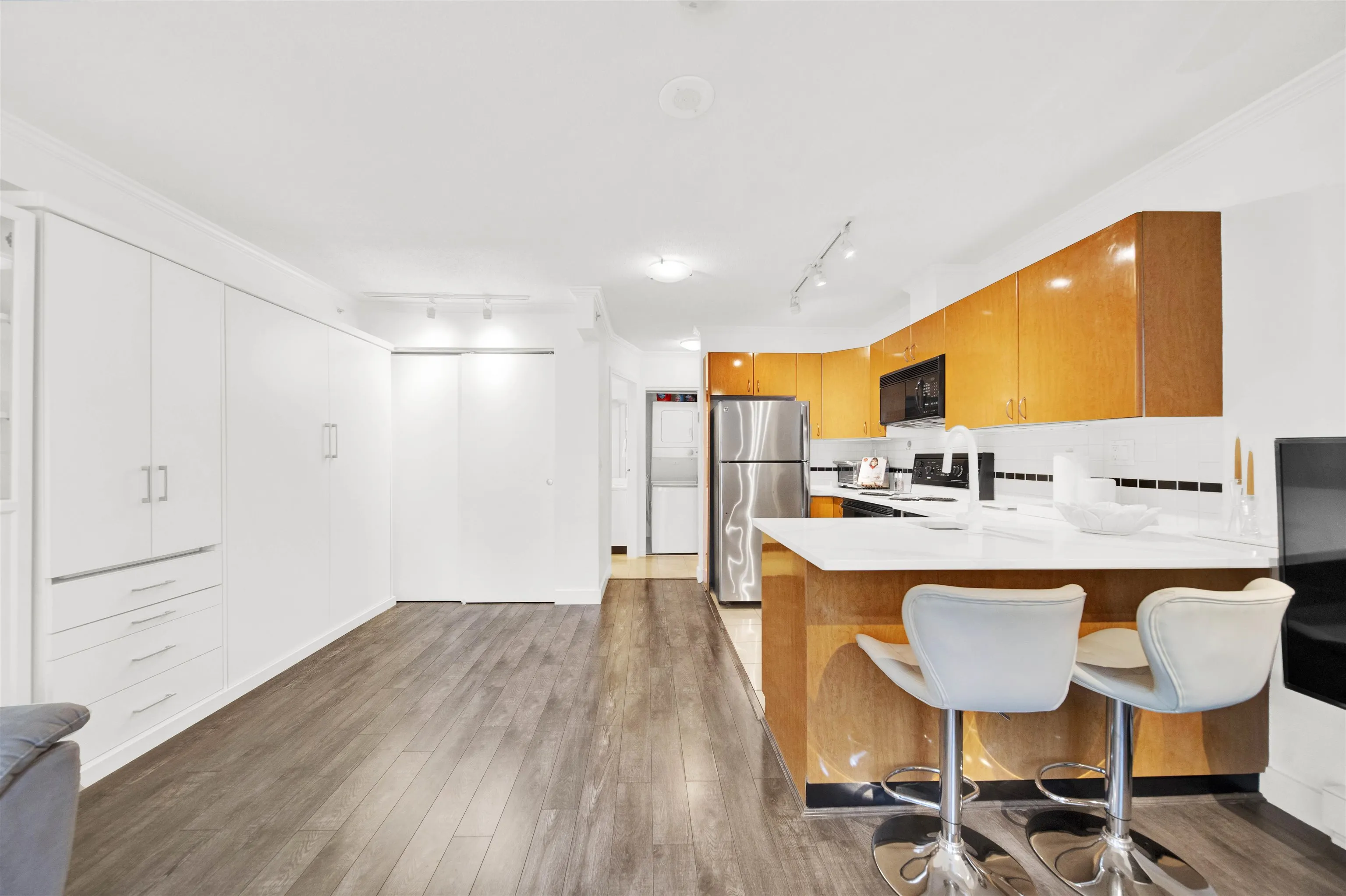 510 939 Homer Street