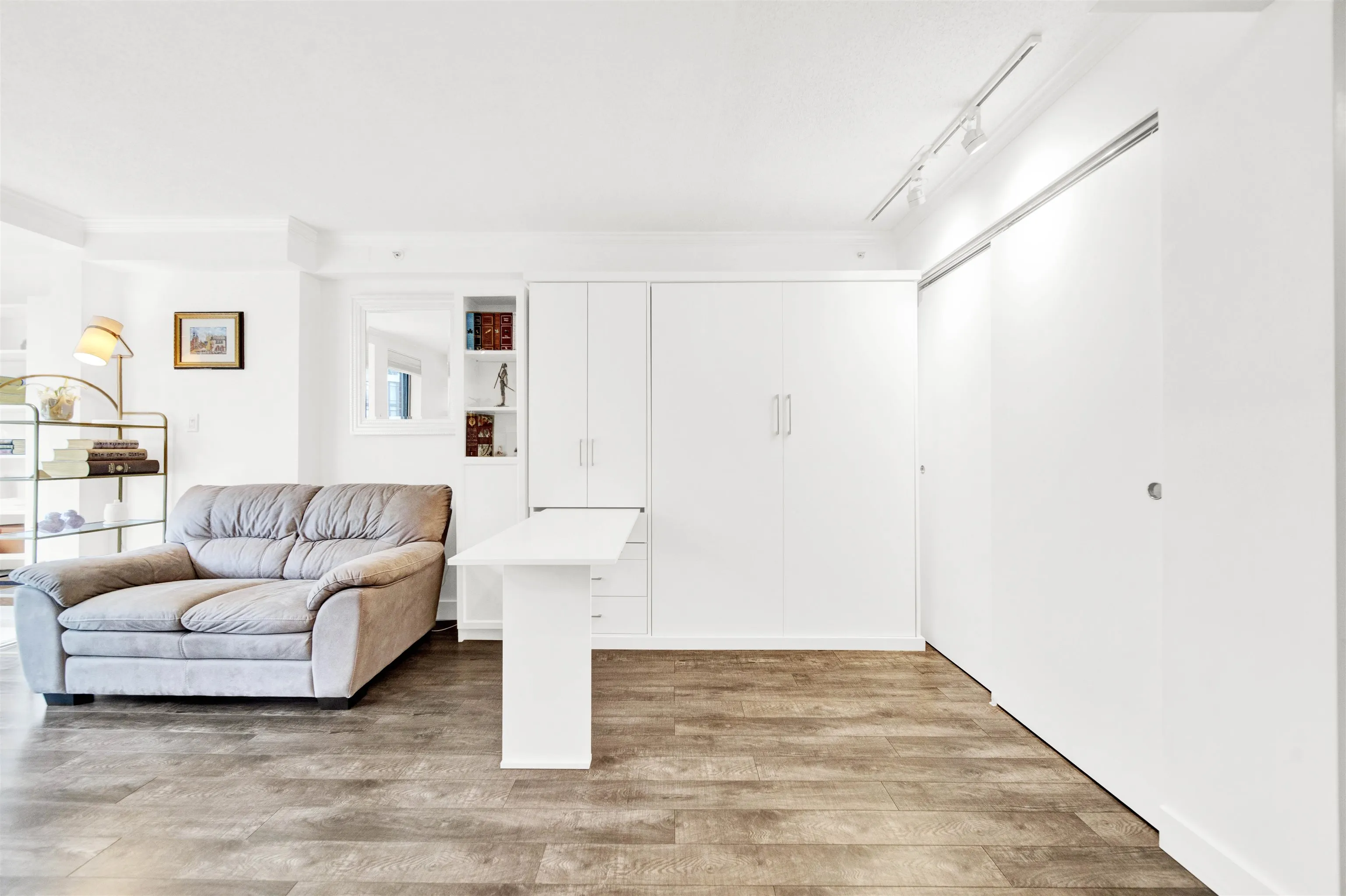 510 939 Homer Street