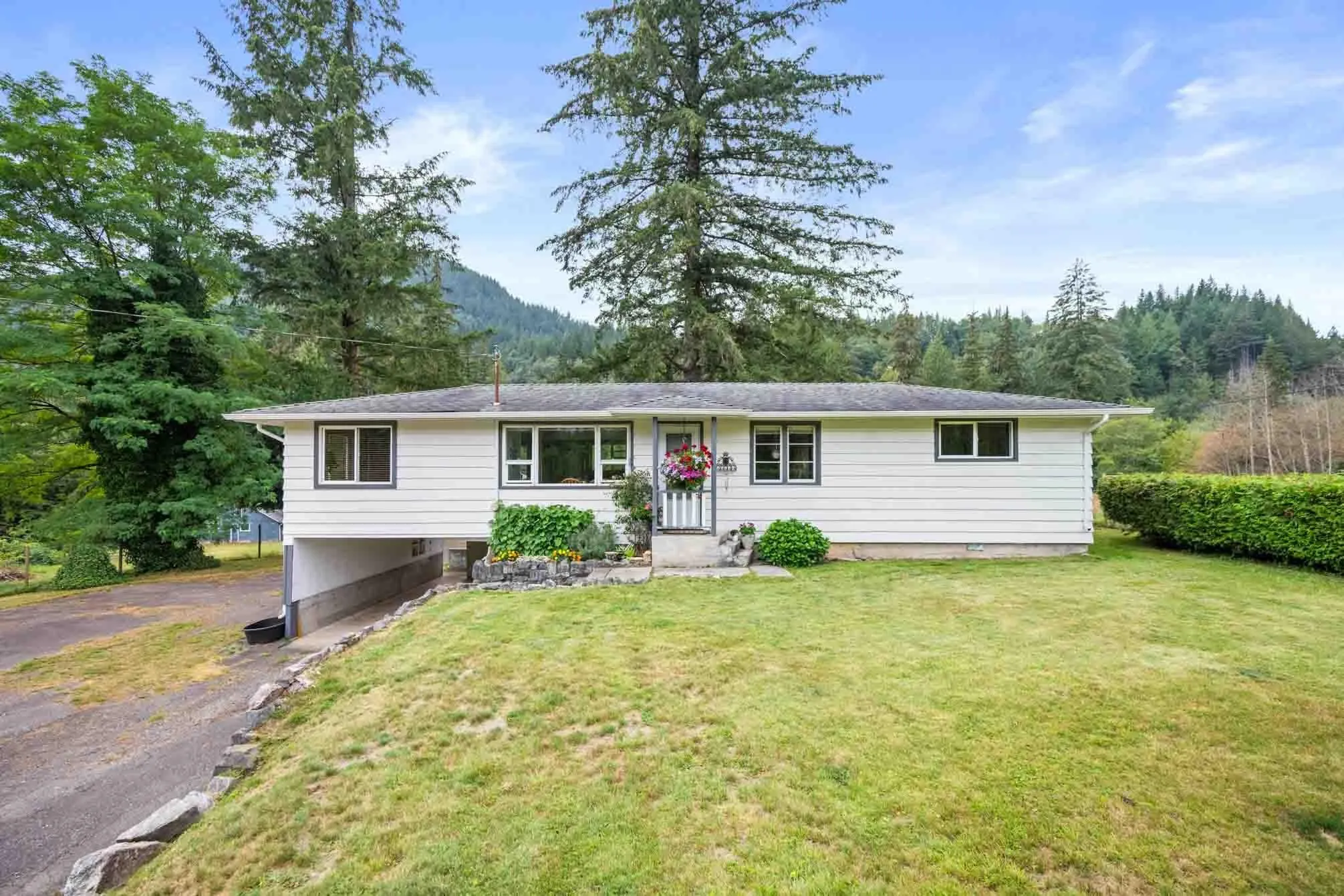 13229 Stave Lake Road