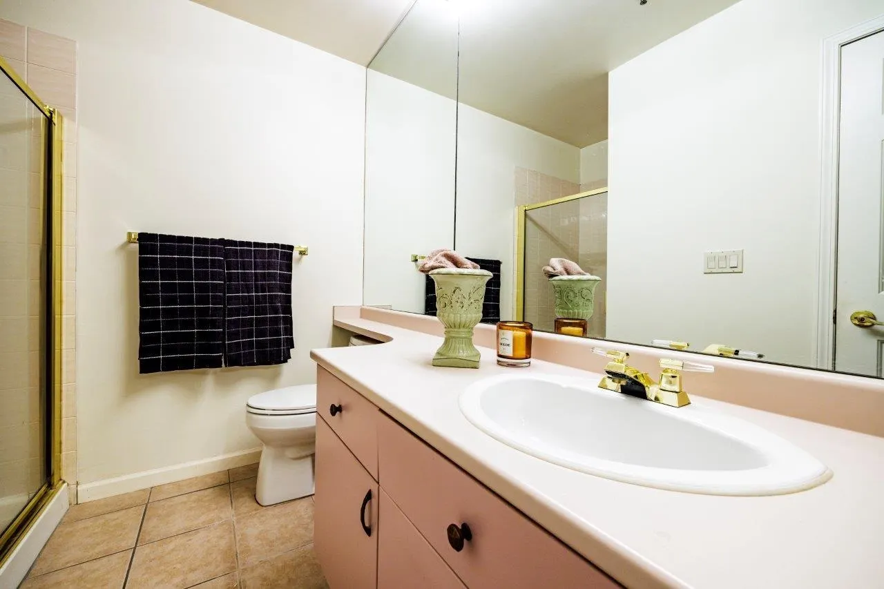 17 2150 Marine Drive