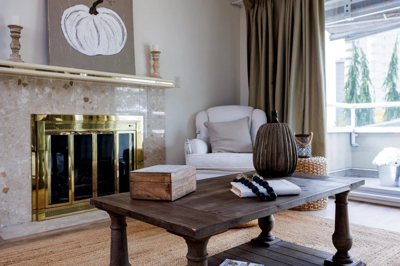 17 2150 Marine Drive