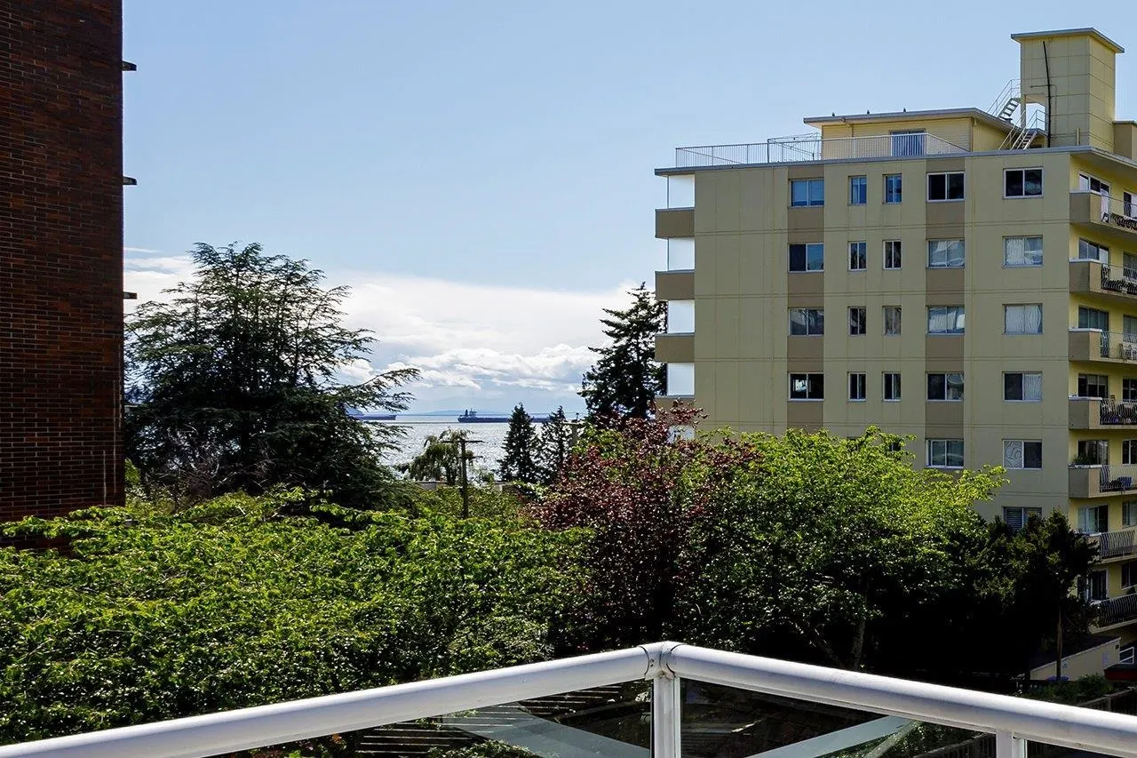 17 2150 Marine Drive