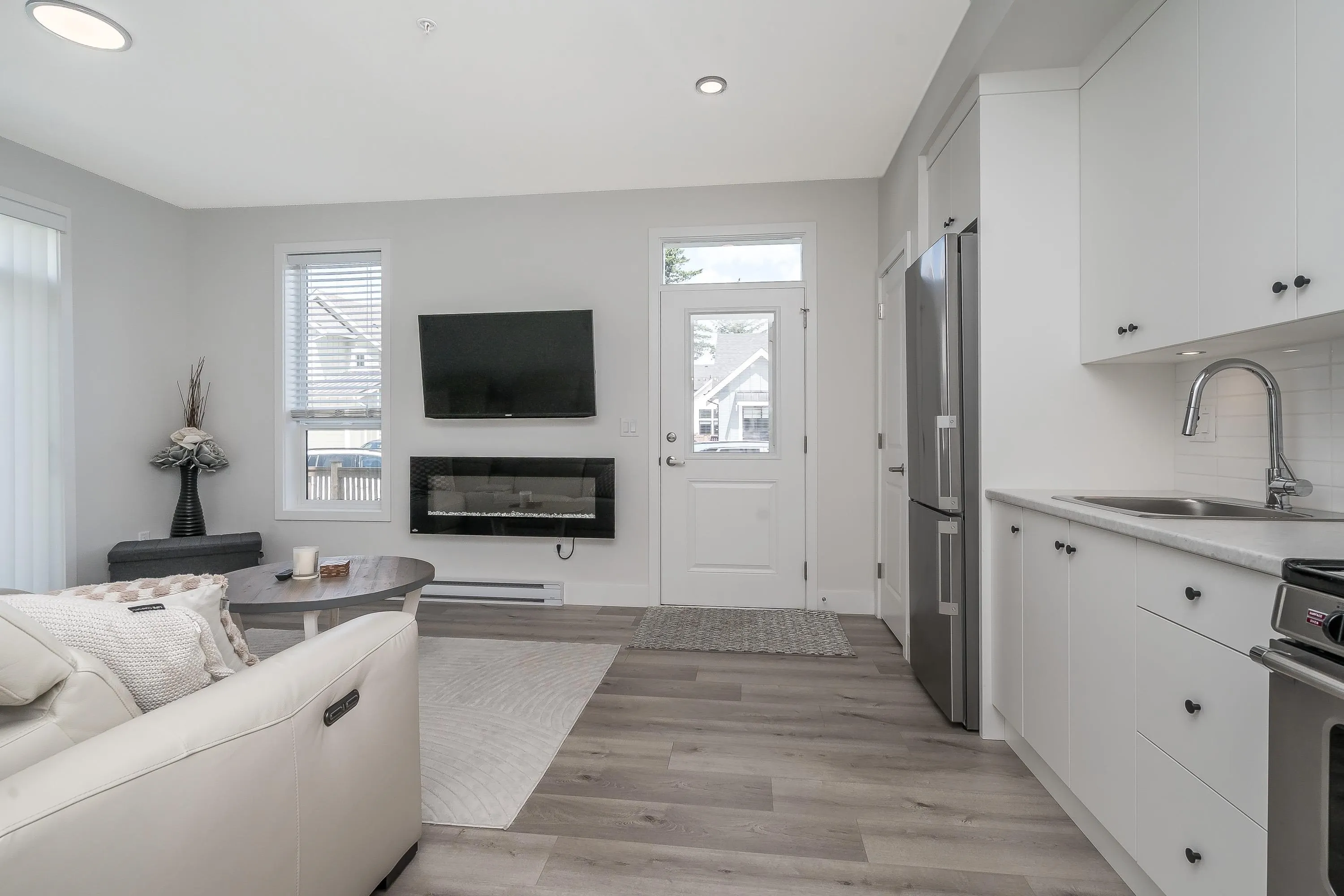 159 46211 Promontory Road