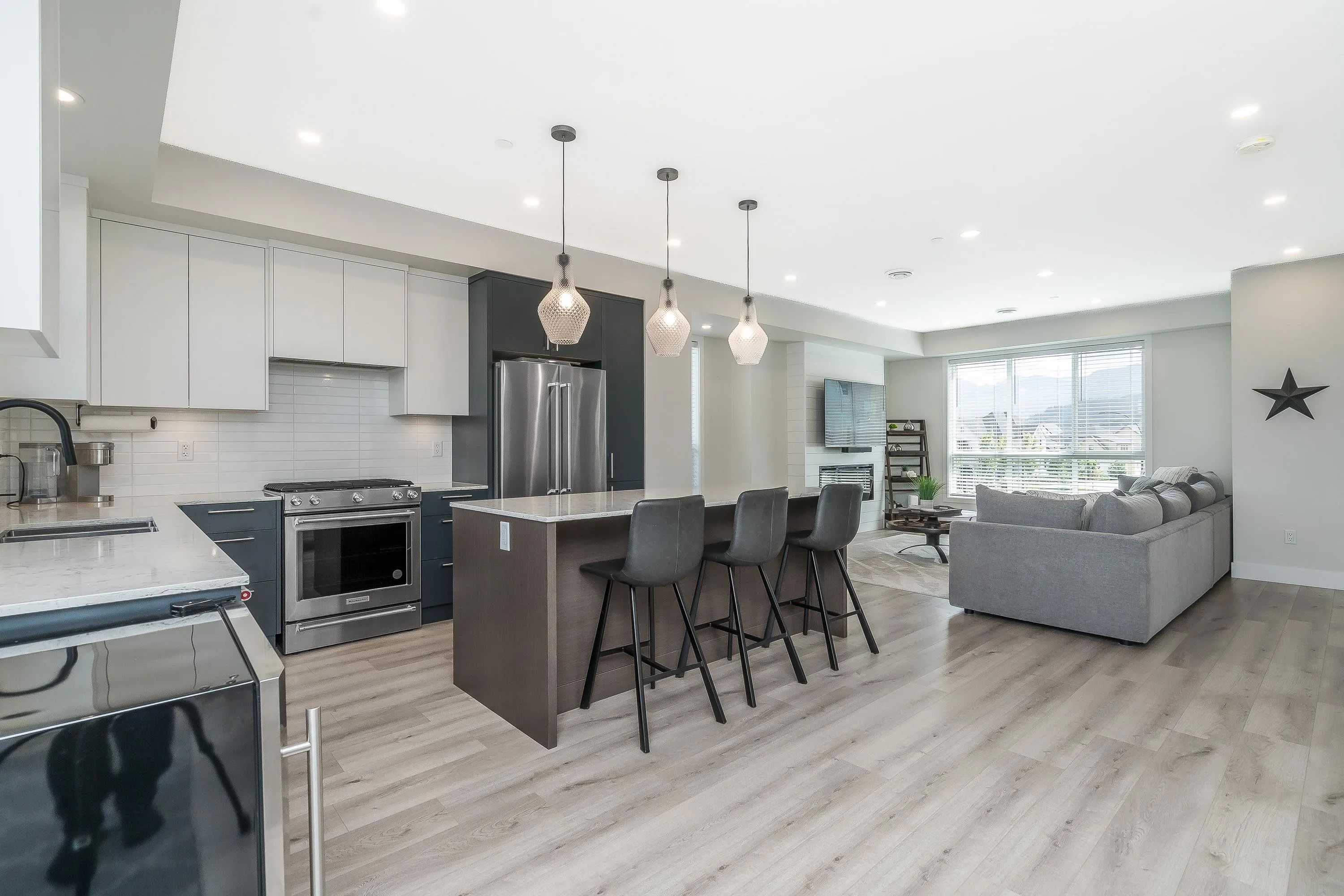 159 46211 Promontory Road