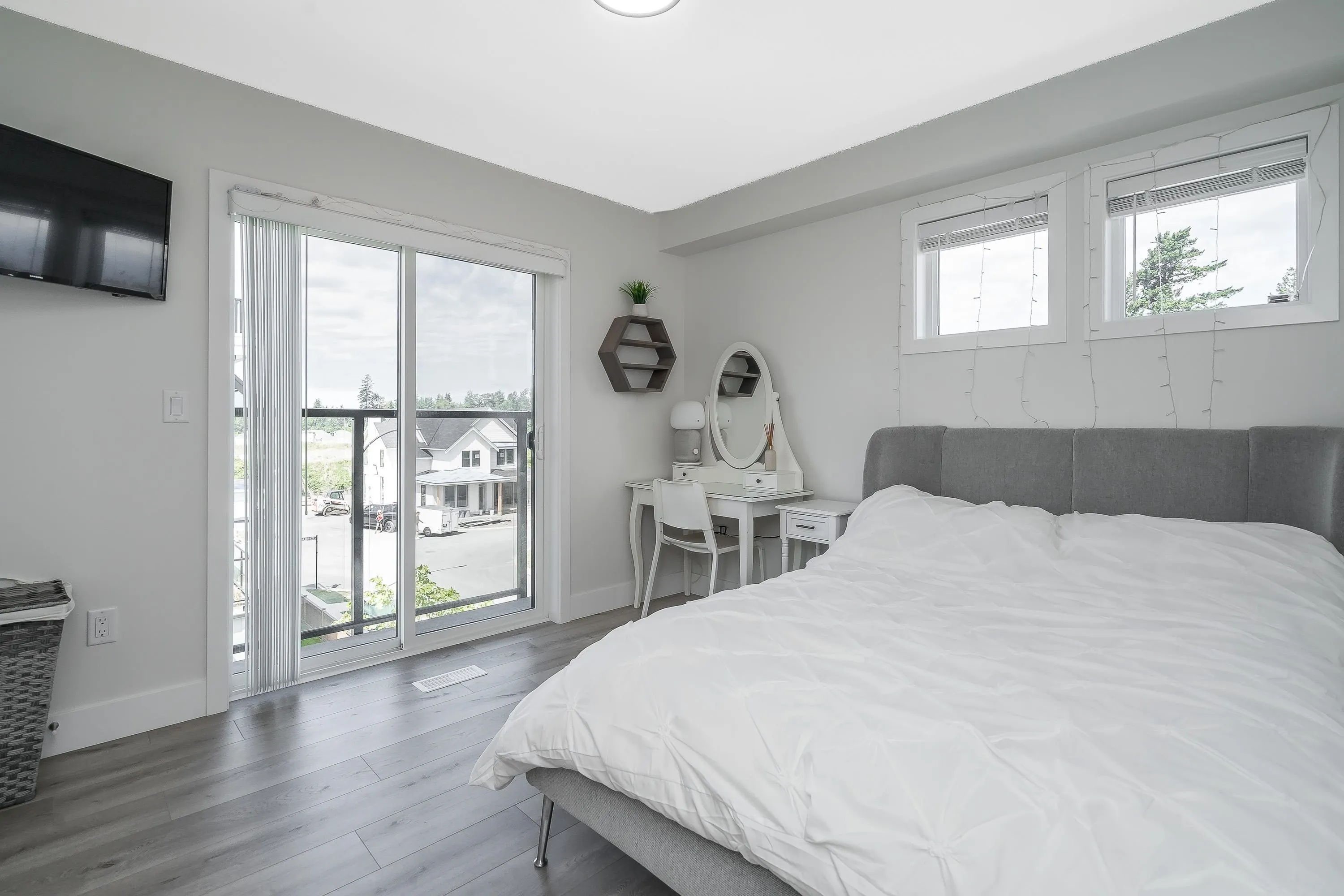 159 46211 Promontory Road