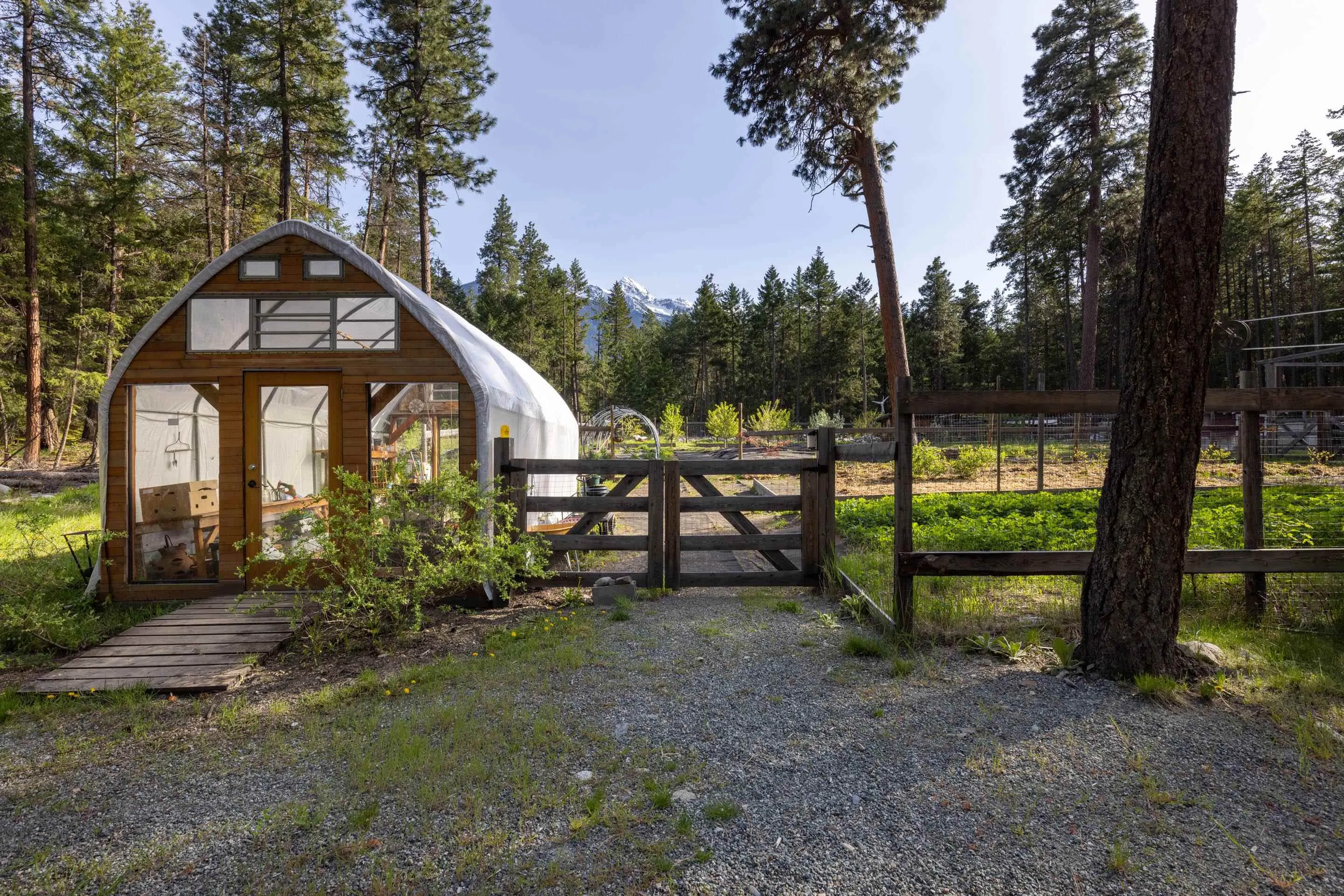 6 9866 Pemberton Portage Road