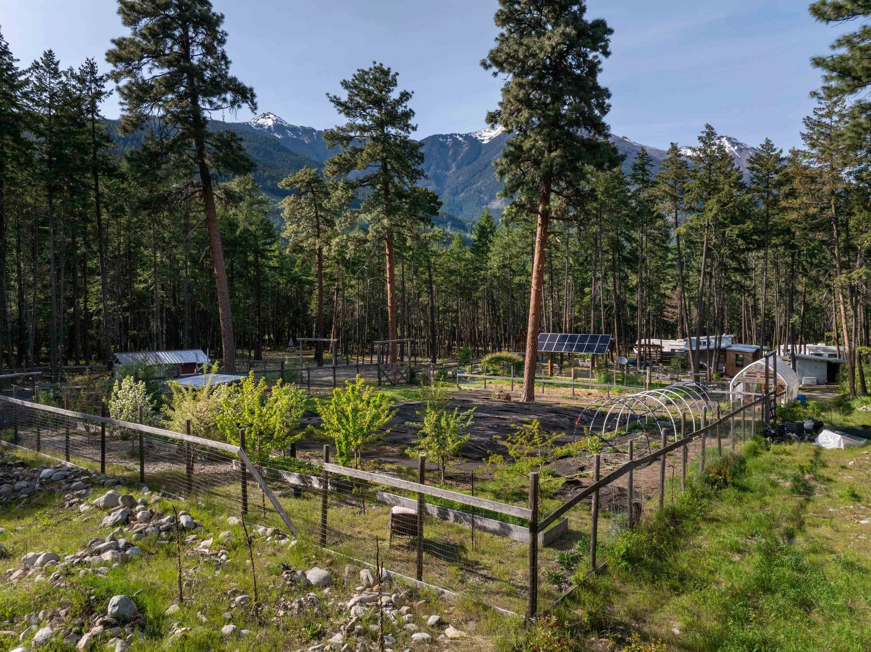 6 9866 Pemberton Portage Road