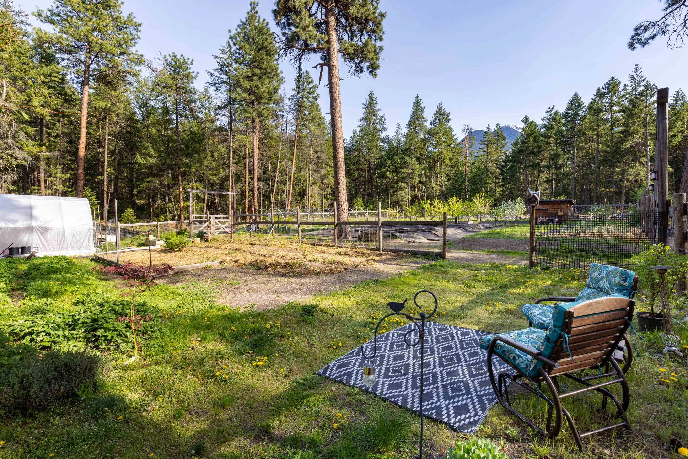 6 9866 Pemberton Portage Road