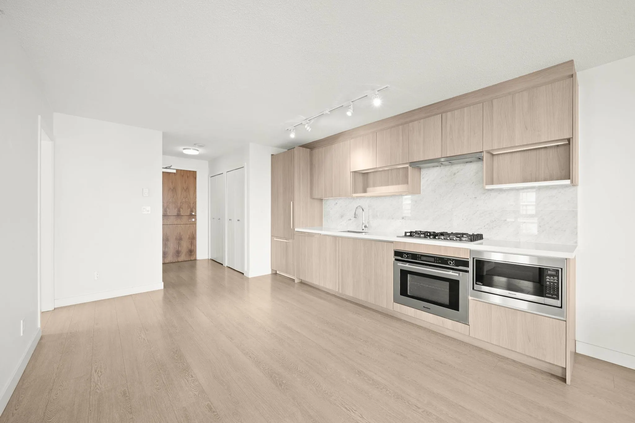 3112 13696 100 Avenue