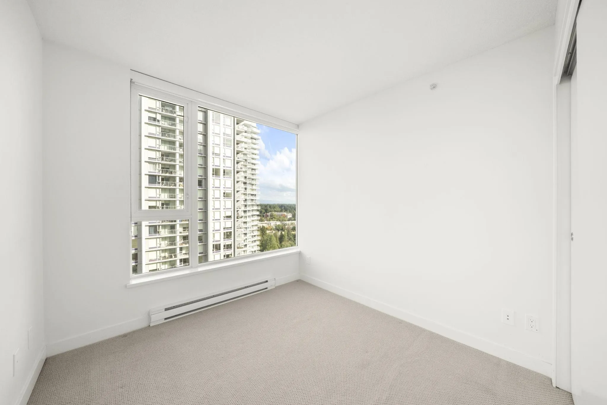 3112 13696 100 Avenue