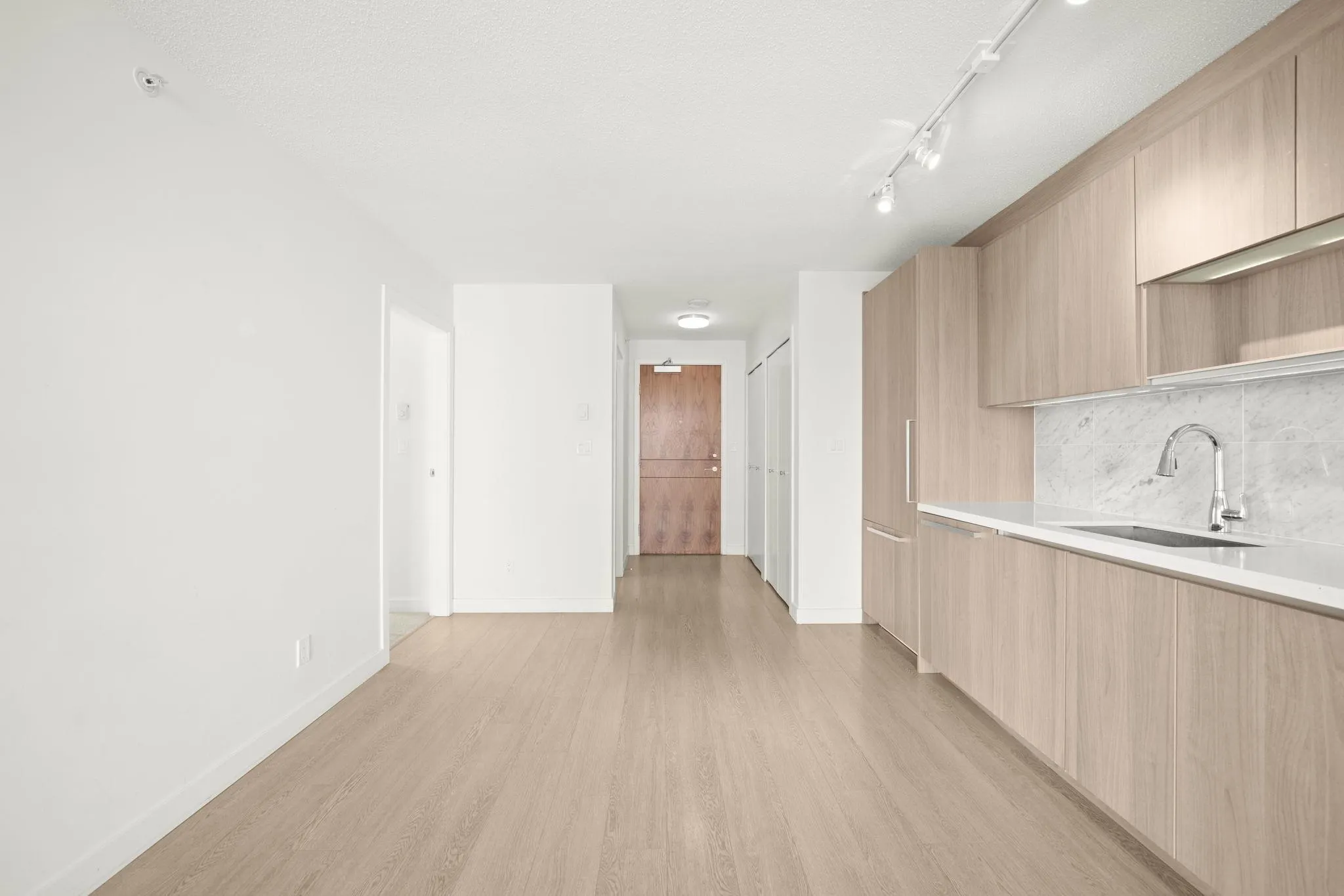 3112 13696 100 Avenue