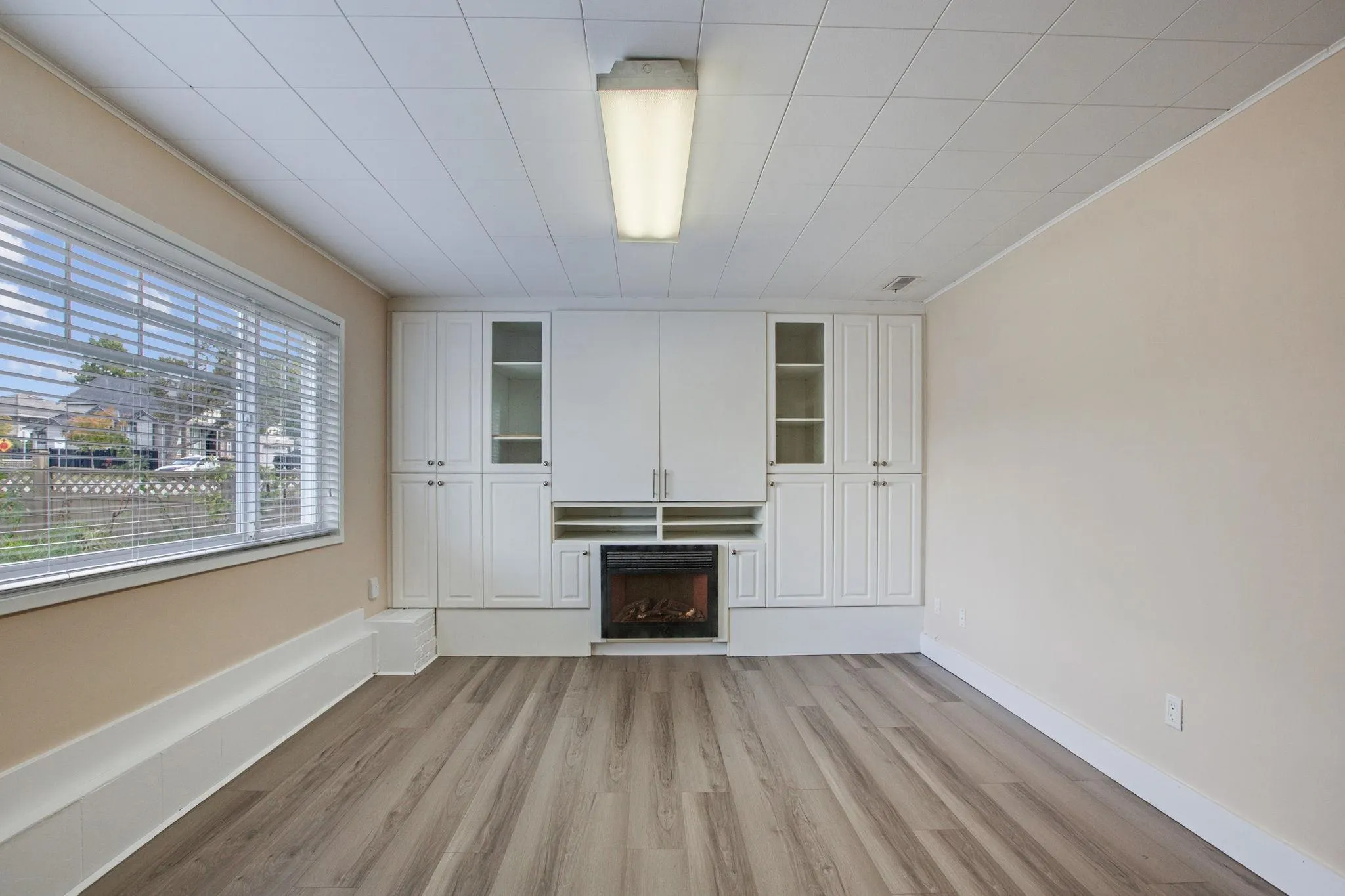 Upper House 11778 73 Avenue