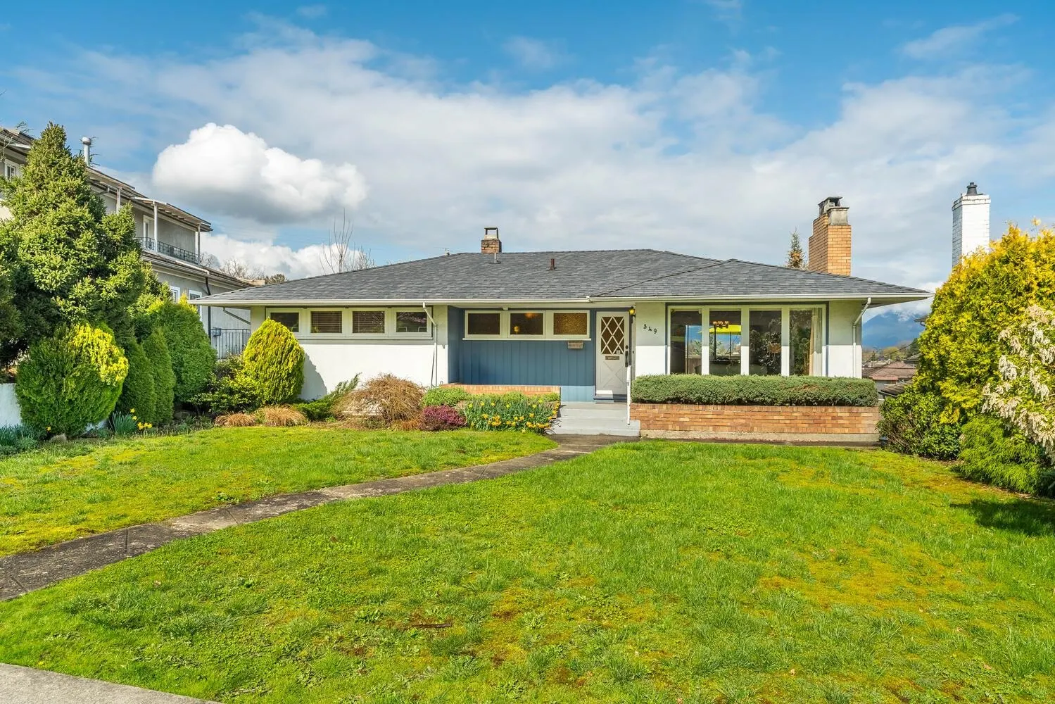 349 Midlothian Street