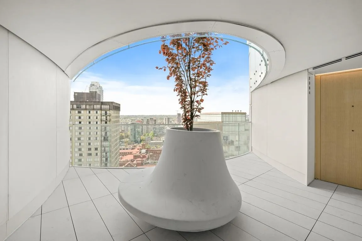 3708 1033 Nelson Street