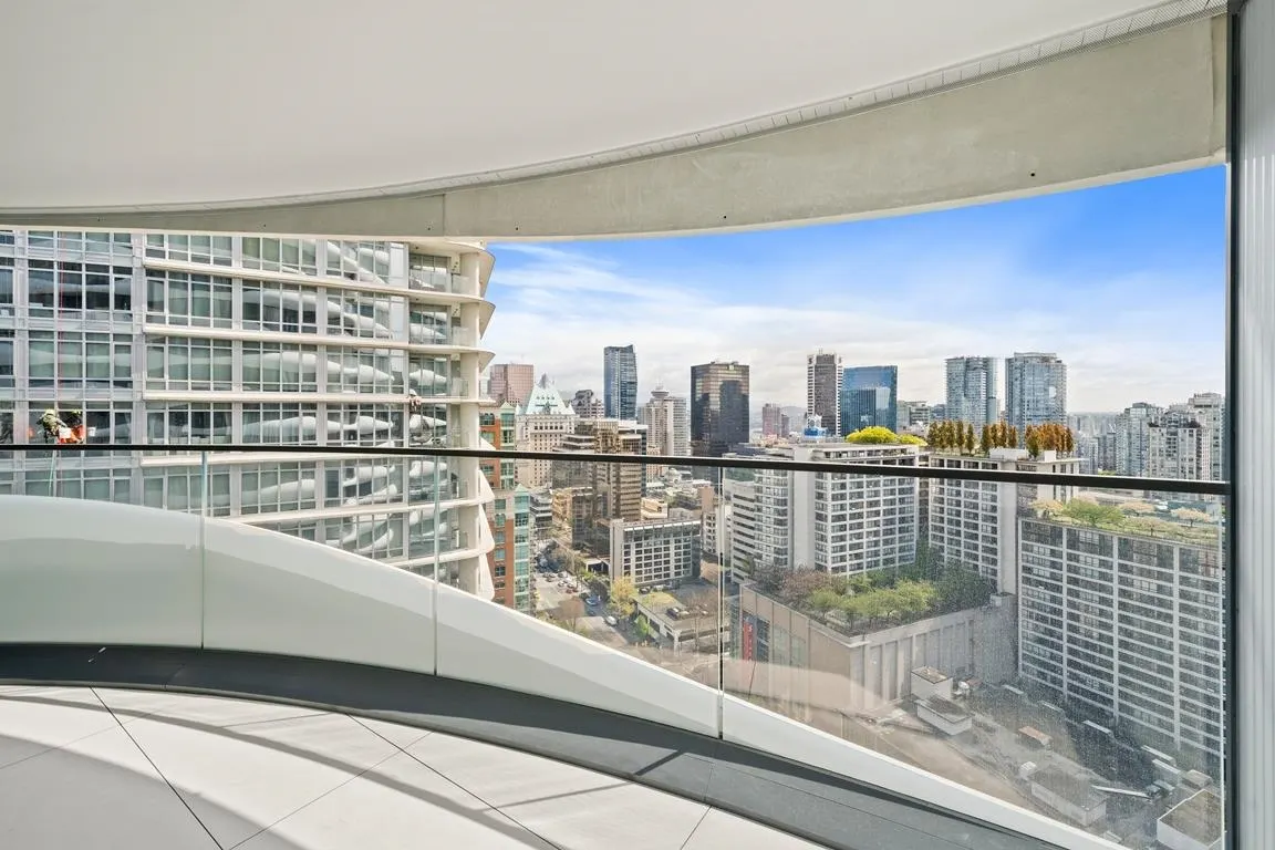 3708 1033 Nelson Street