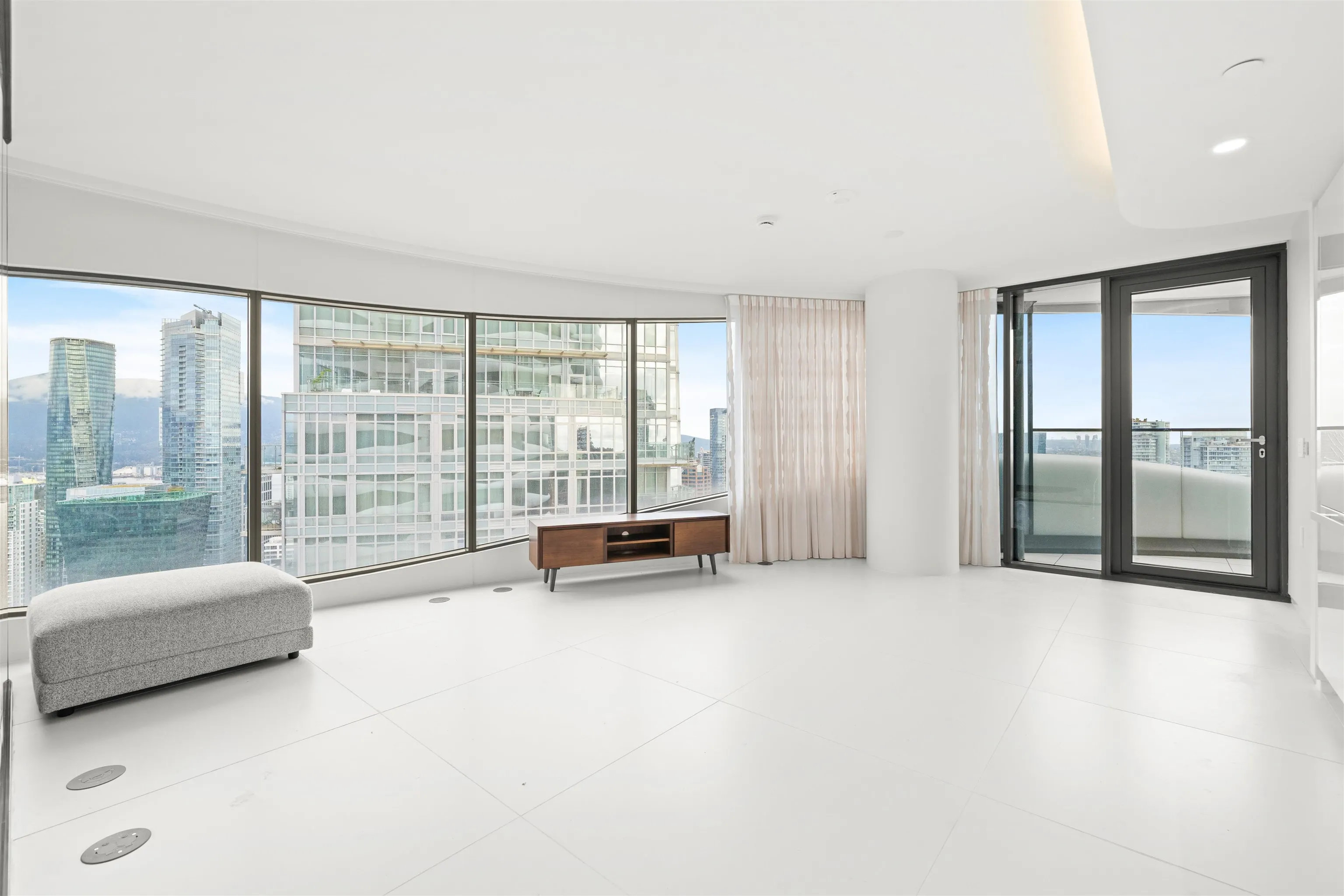 3708 1033 Nelson Street