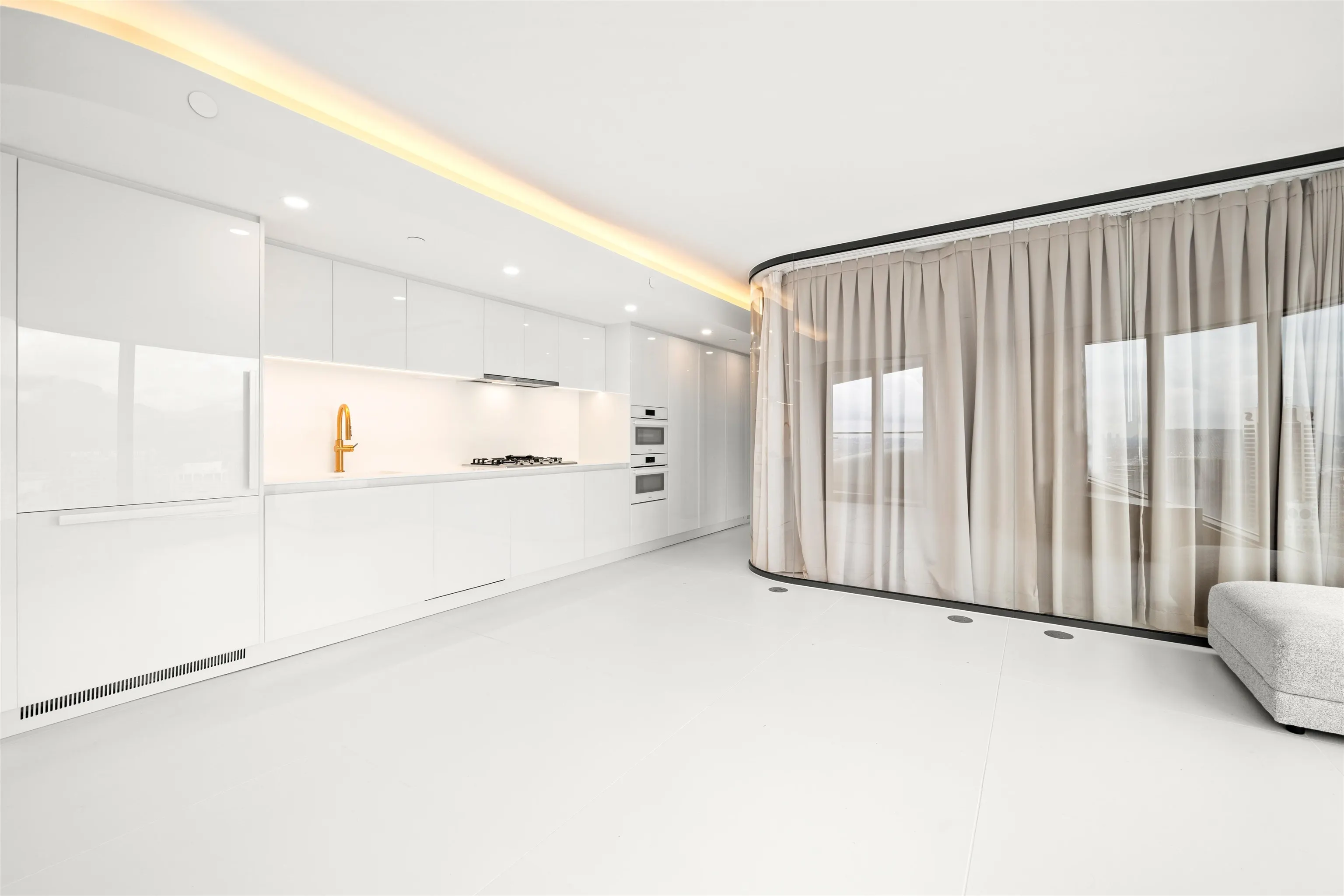 3708 1033 Nelson Street