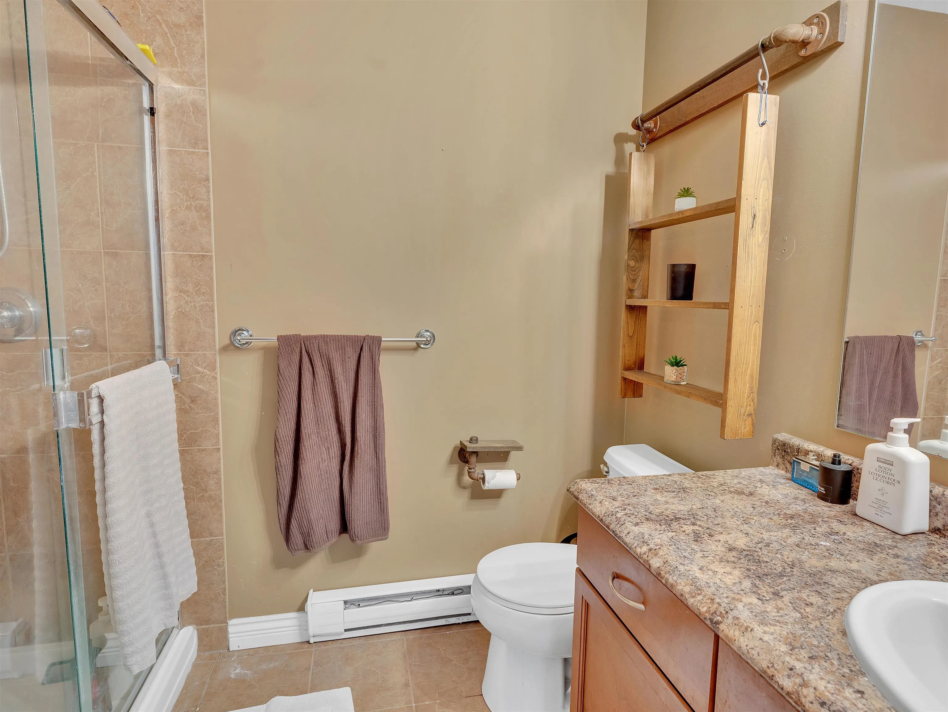 5566 Thom Creek Drive