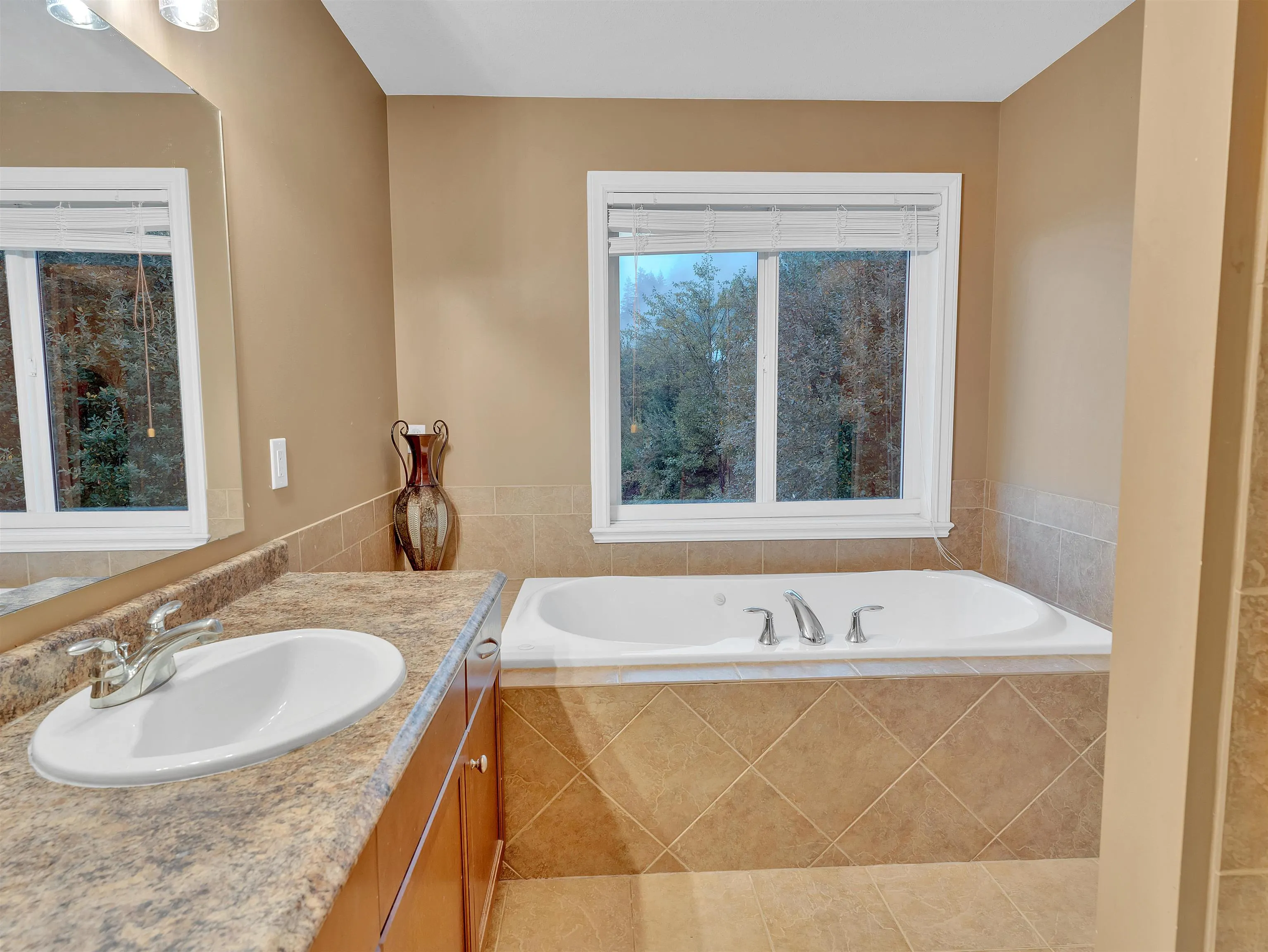 5566 Thom Creek Drive