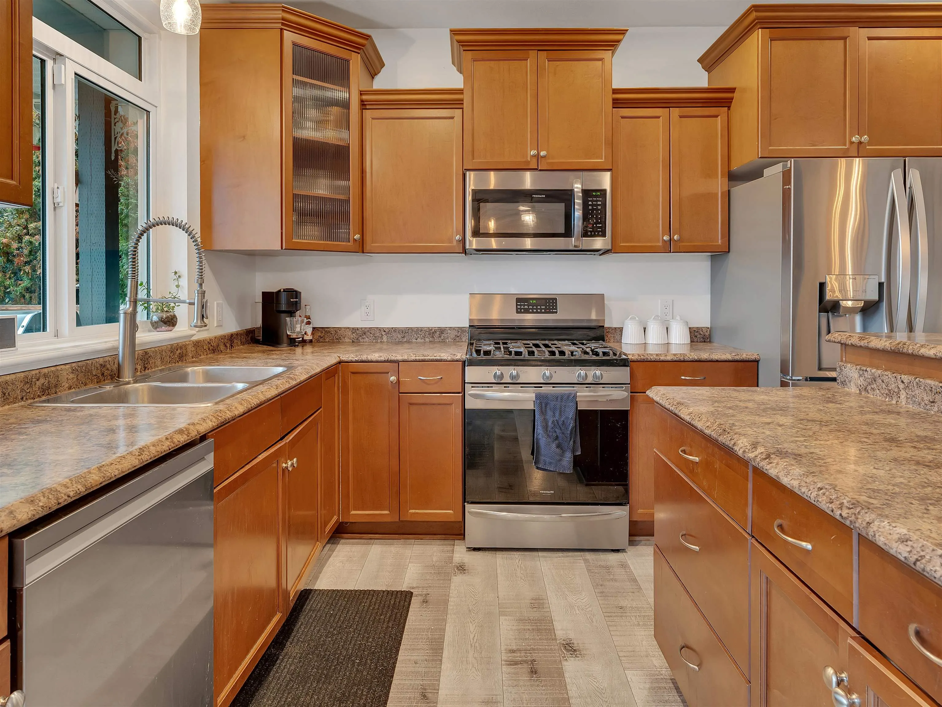 5566 Thom Creek Drive