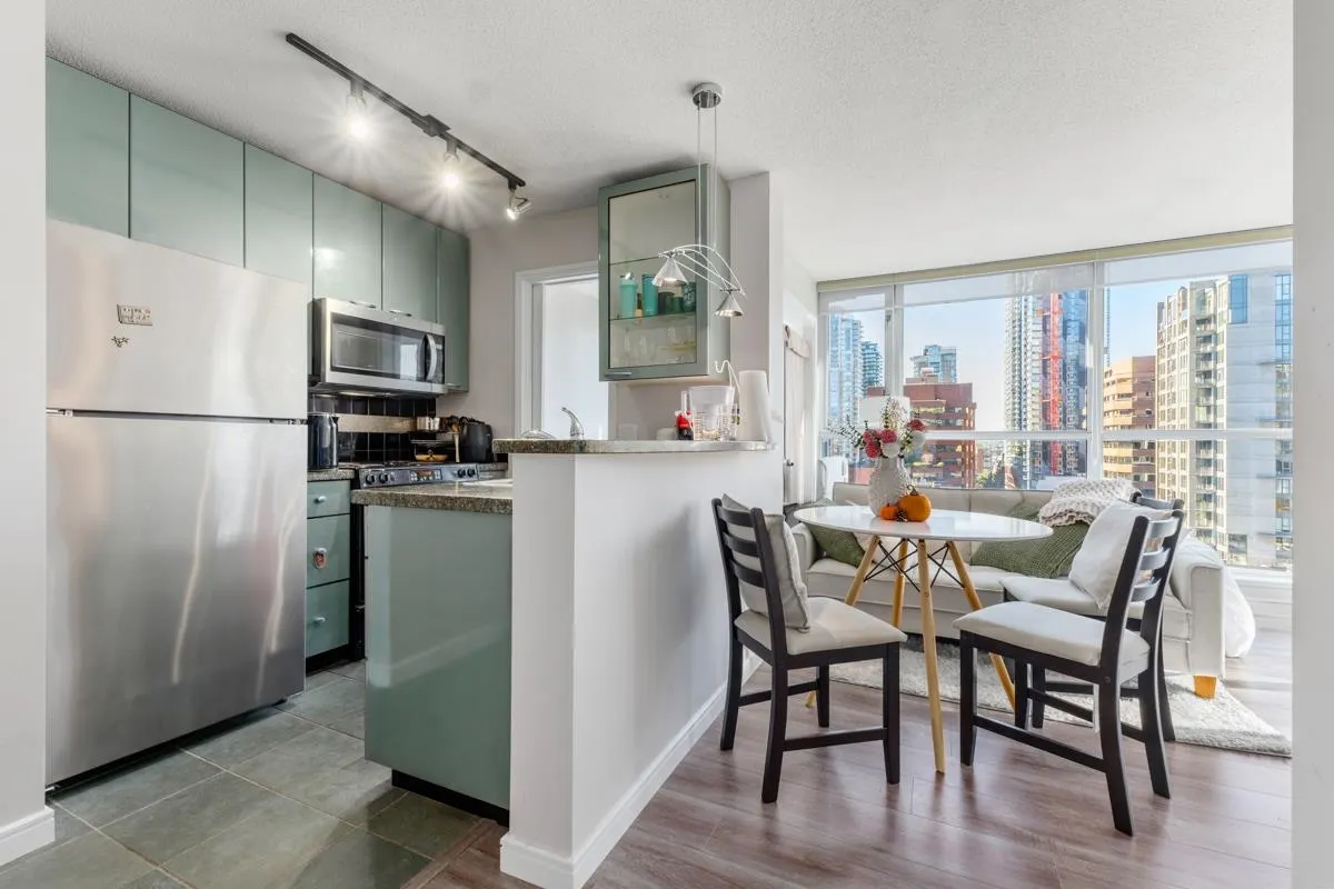 1507 1068 Hornby Street