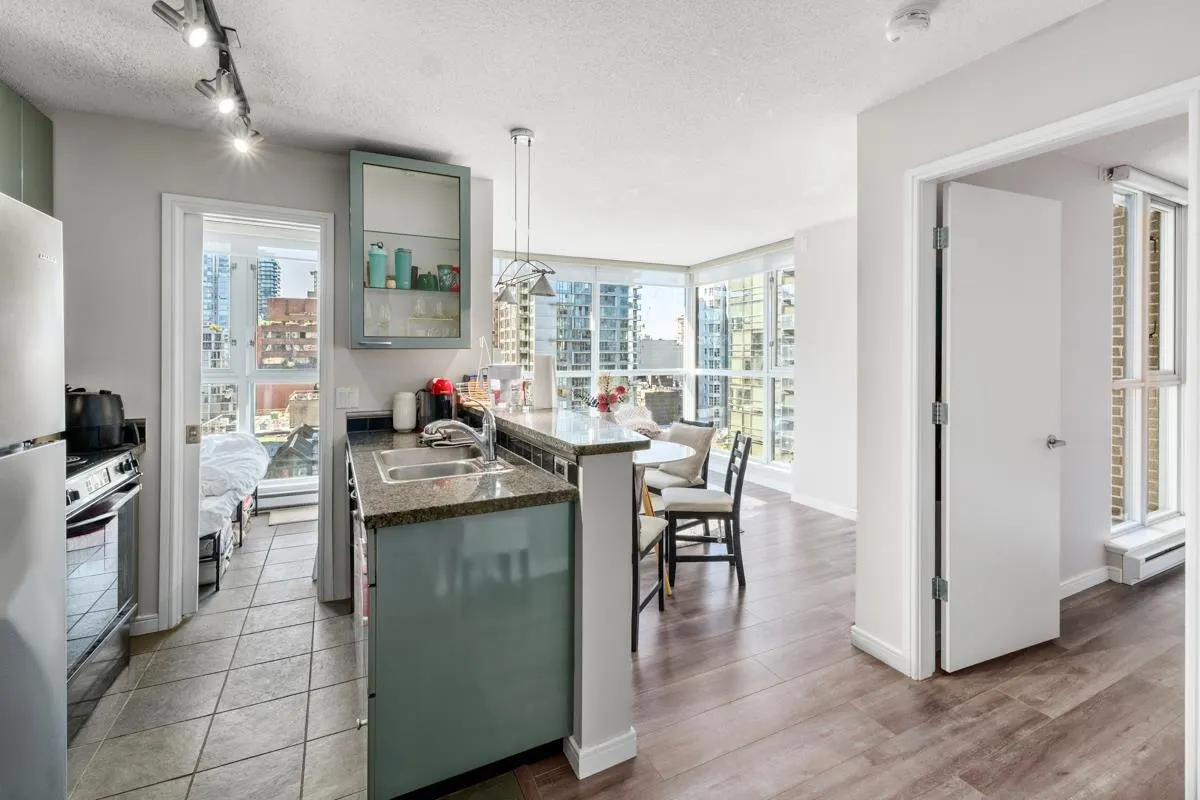1507 1068 Hornby Street