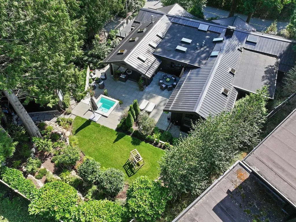 4645 Caulfeild Drive