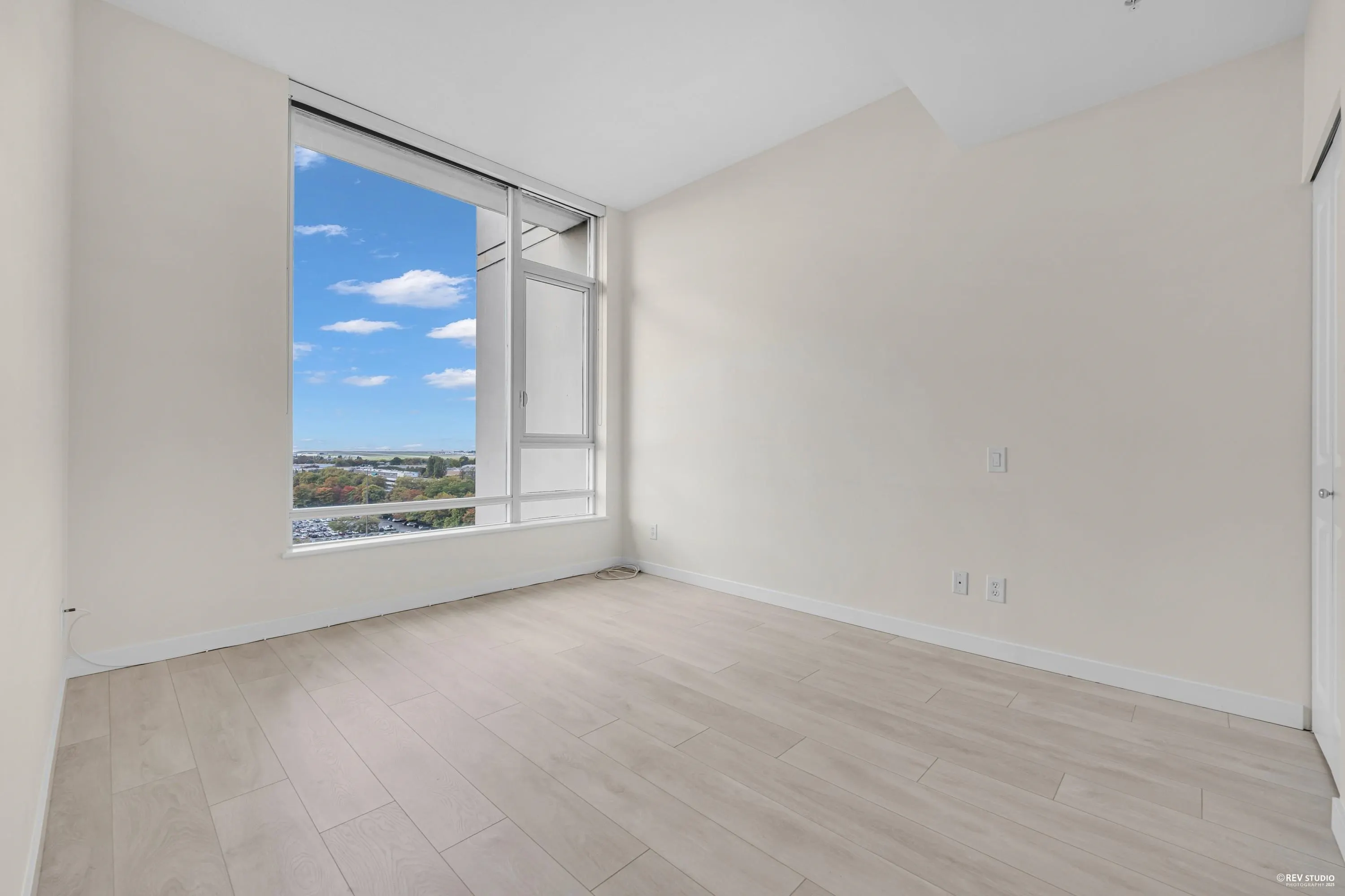 1905 5088 Kwantlen Street