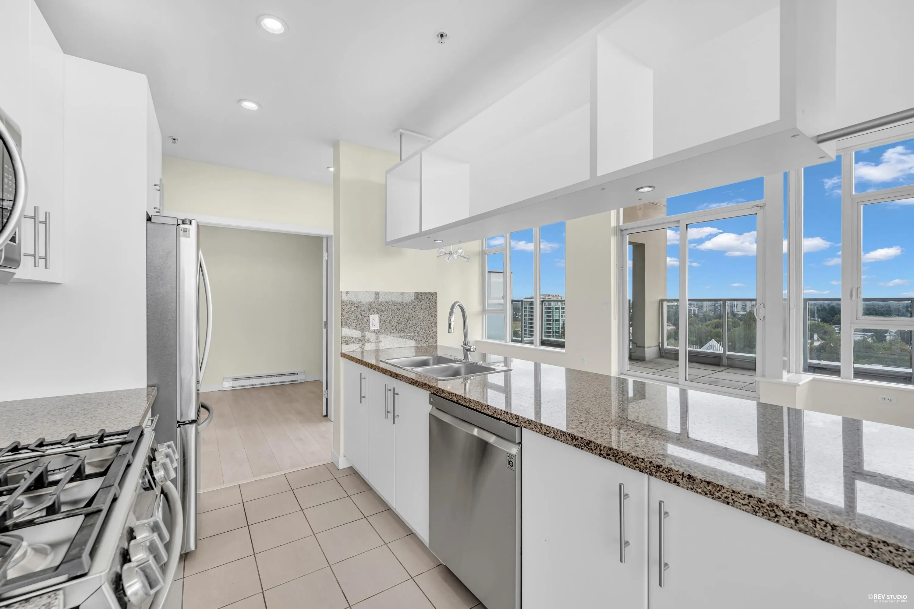 1905 5088 Kwantlen Street