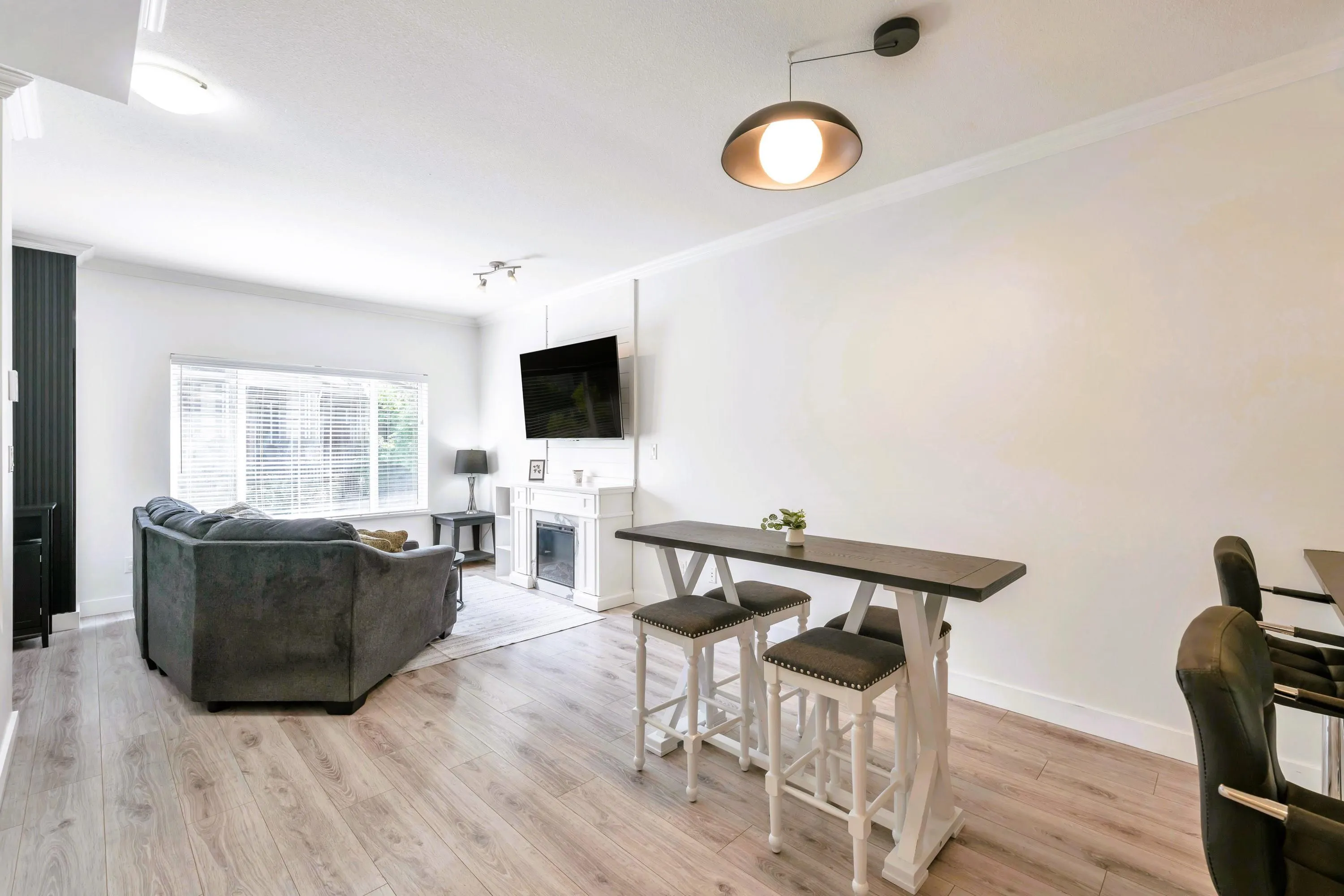 193 18701 66th Avenue