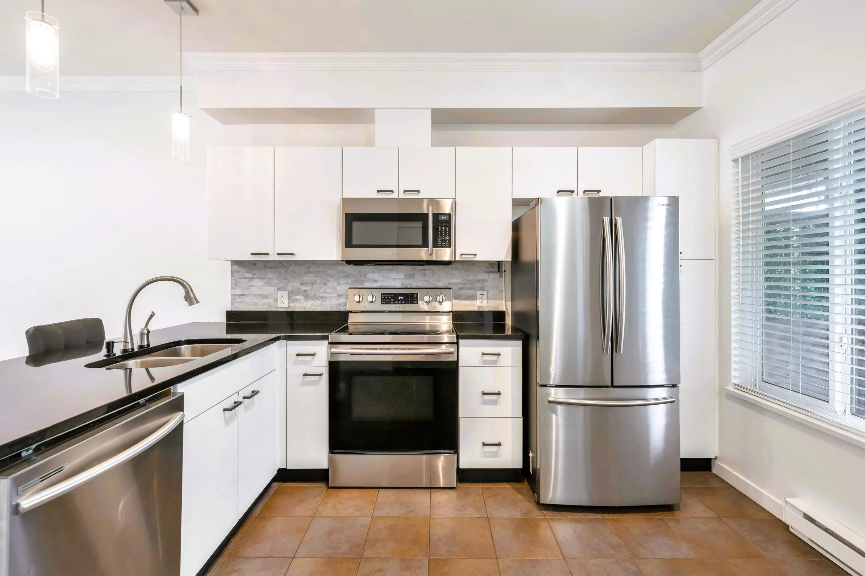 193 18701 66th Avenue