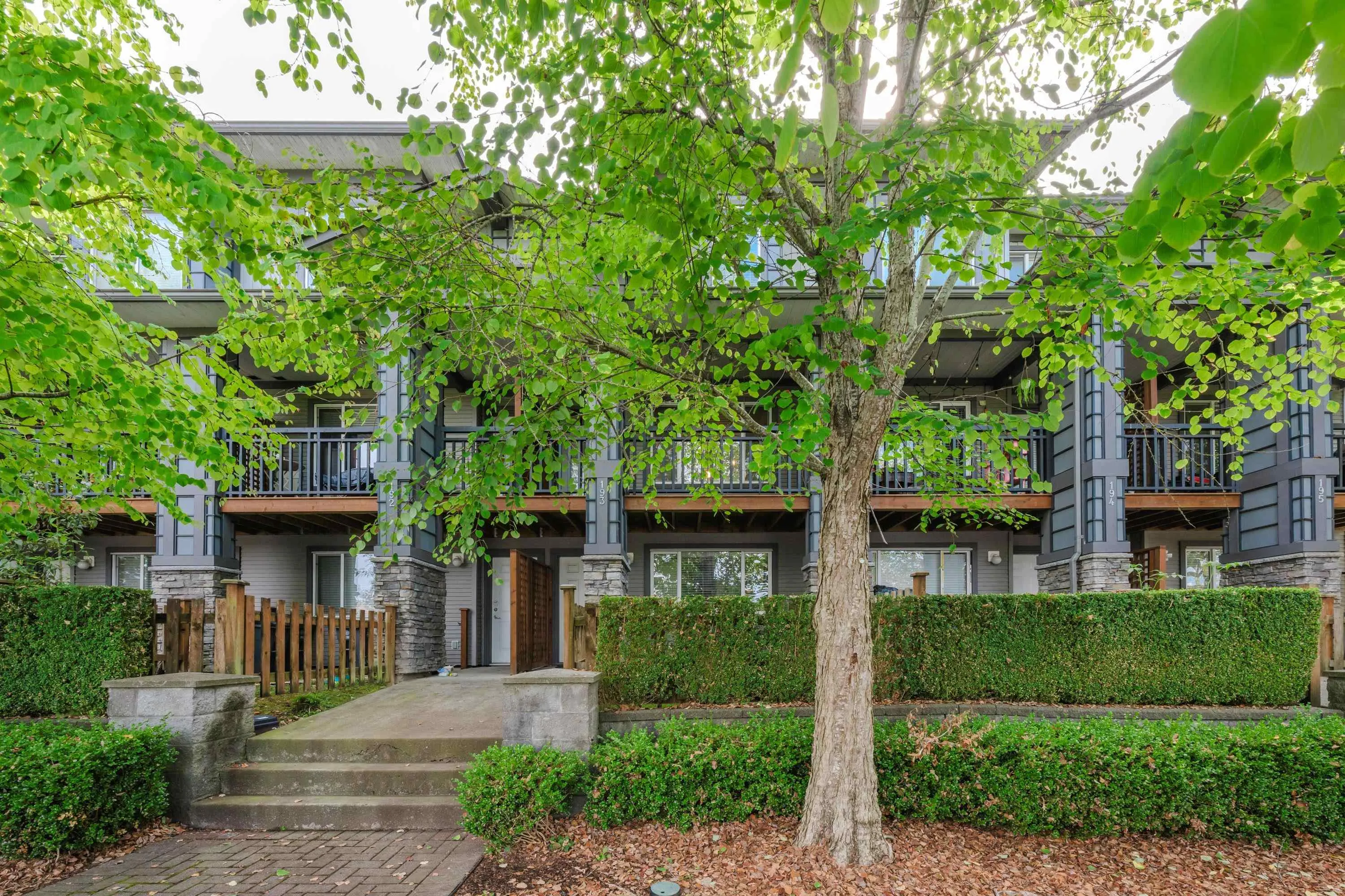 193 18701 66th Avenue