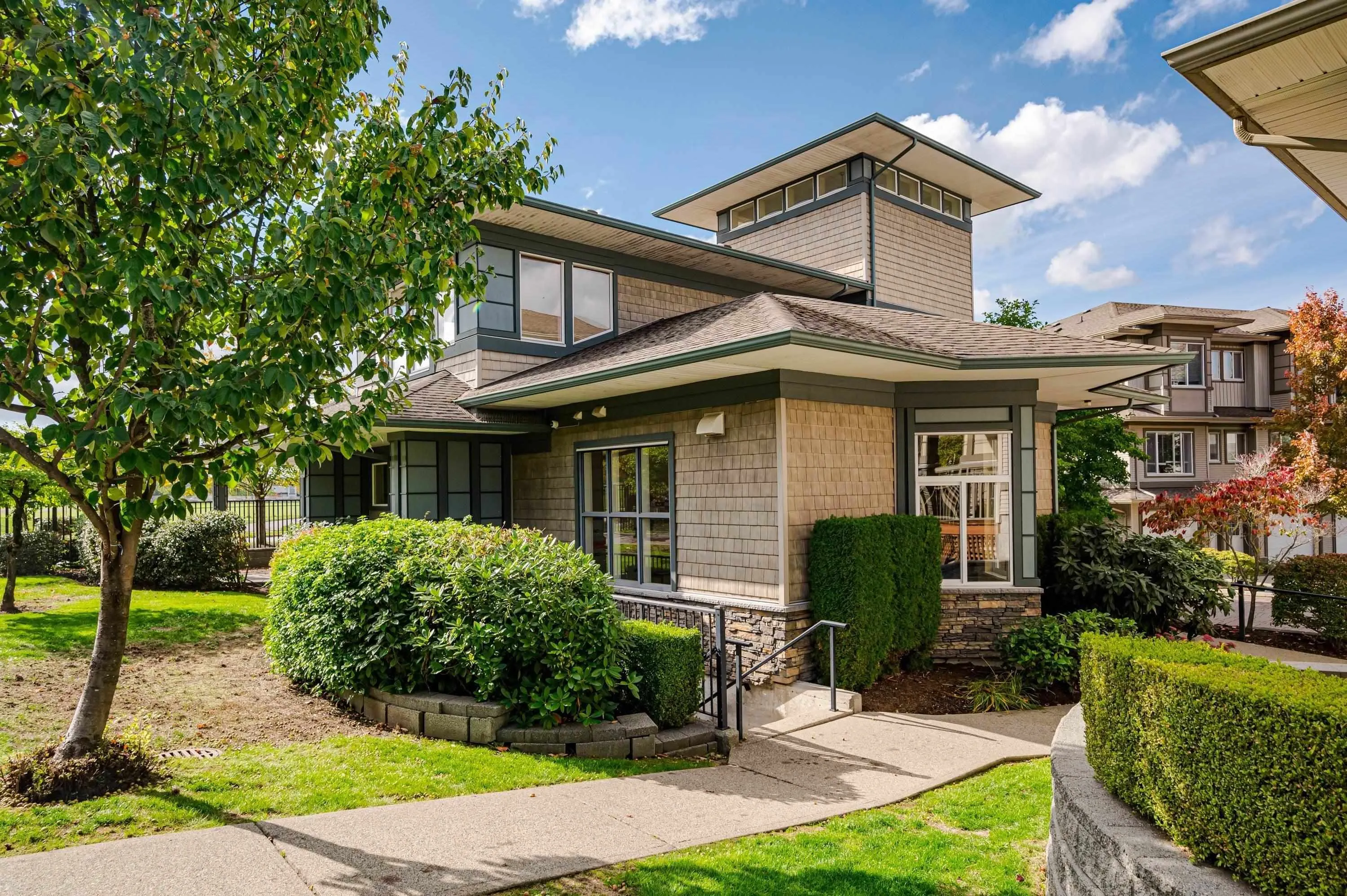 193 18701 66th Avenue