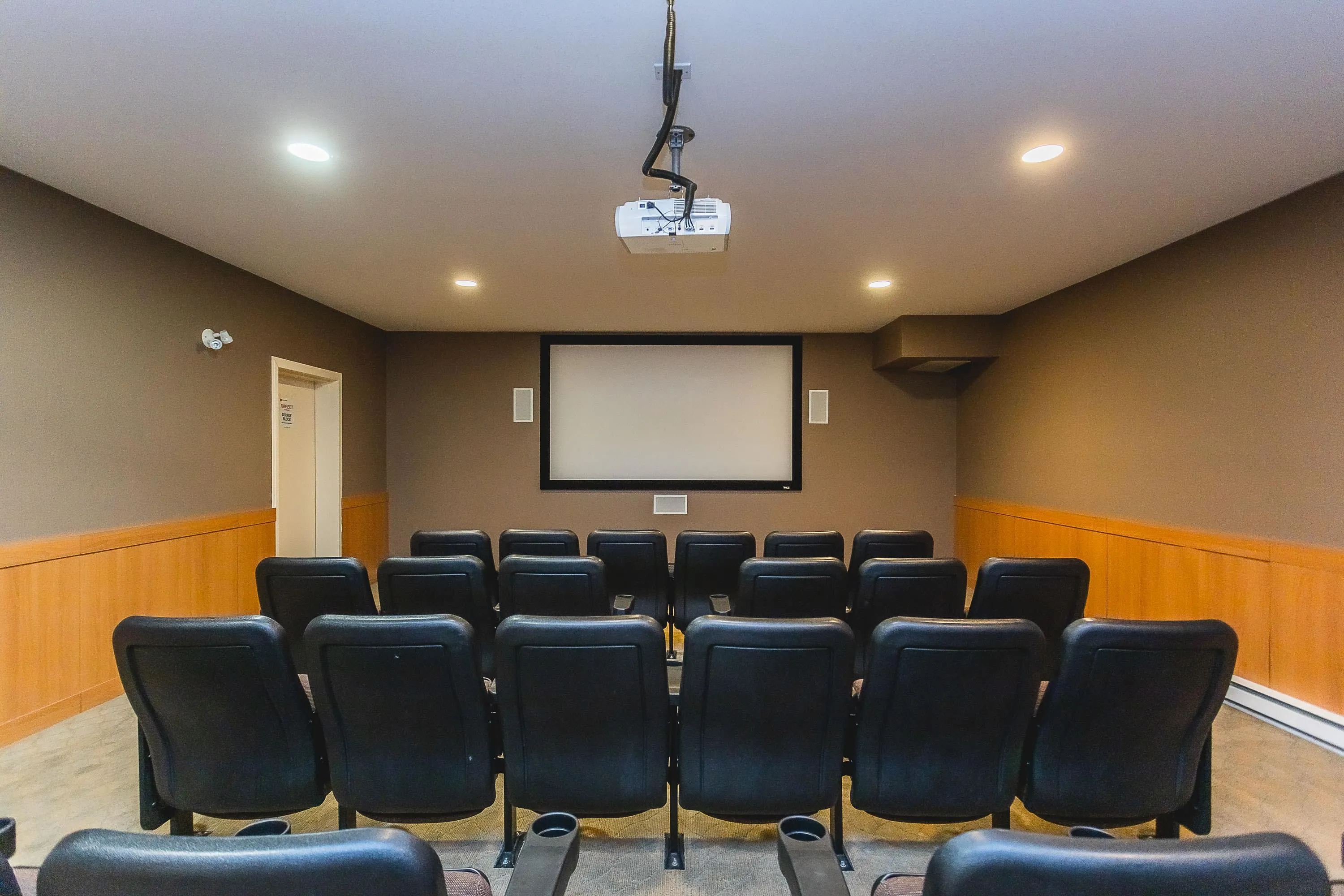 193 18701 66th Avenue